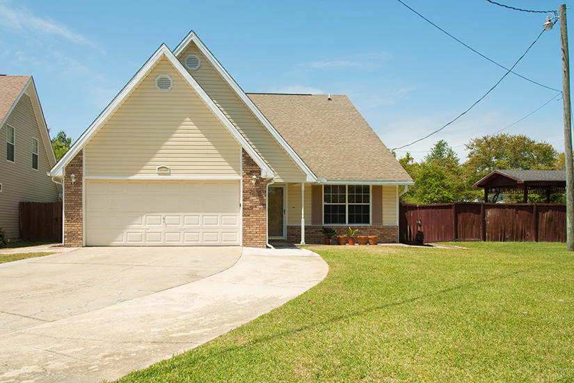 BROOKWOOD - Residential Lease