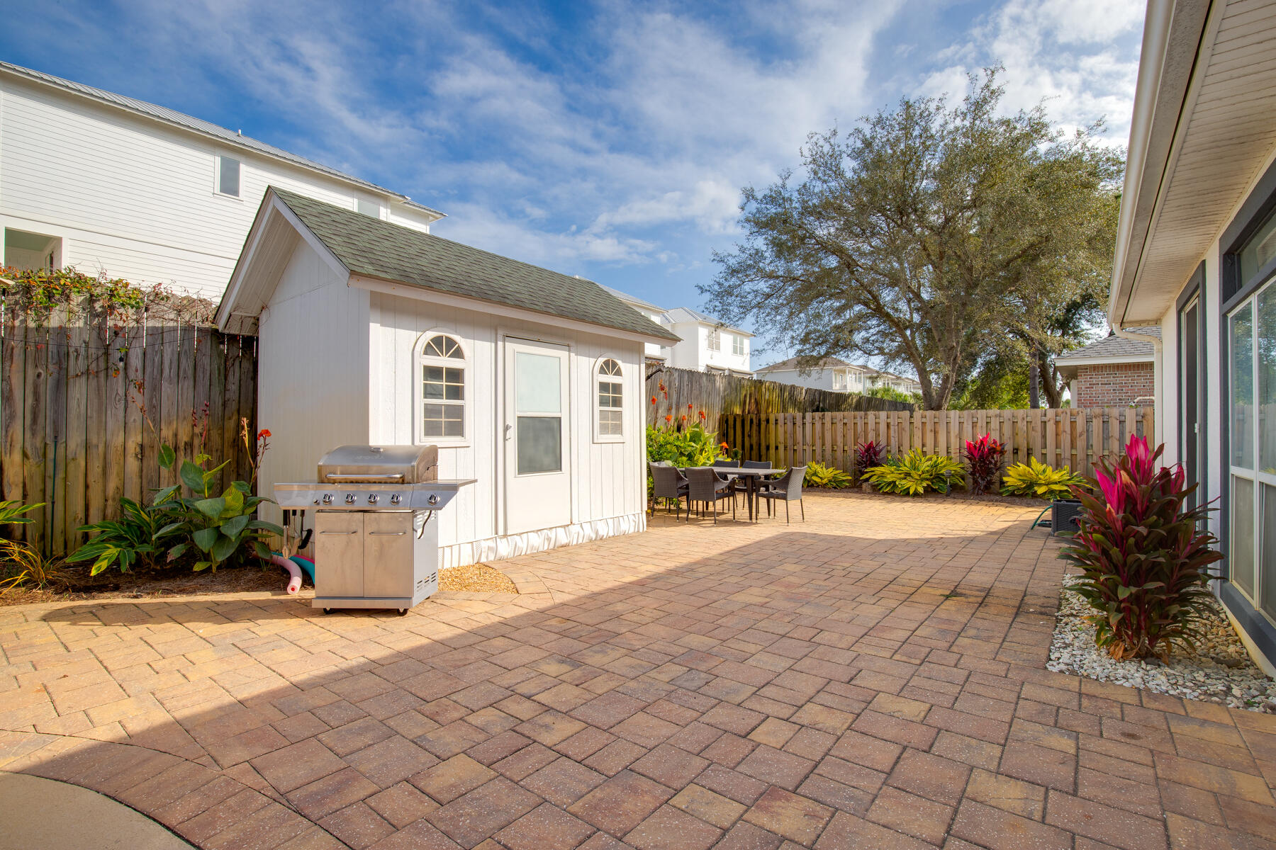 AVALON BEACH ESTATES - Residential