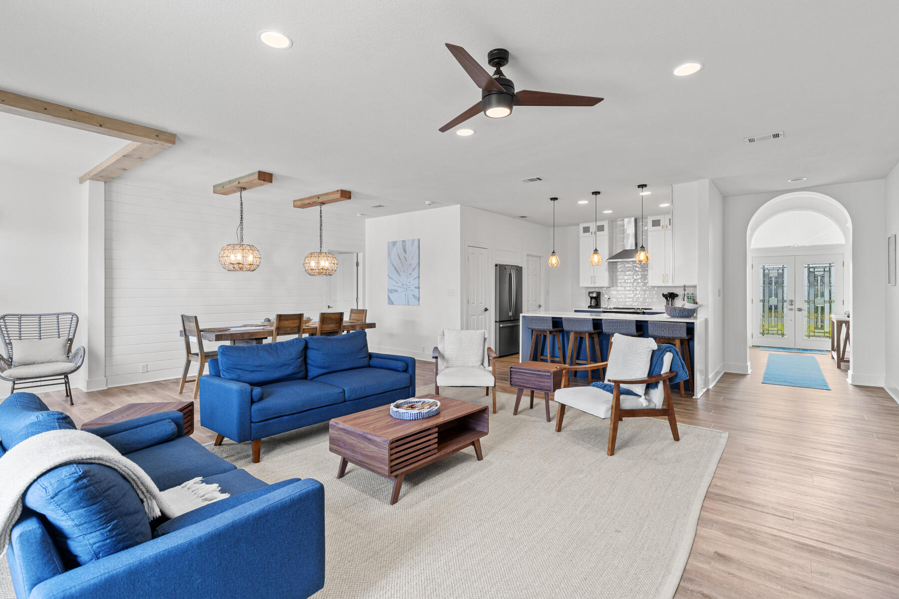 AVALON BEACH ESTATES - Residential