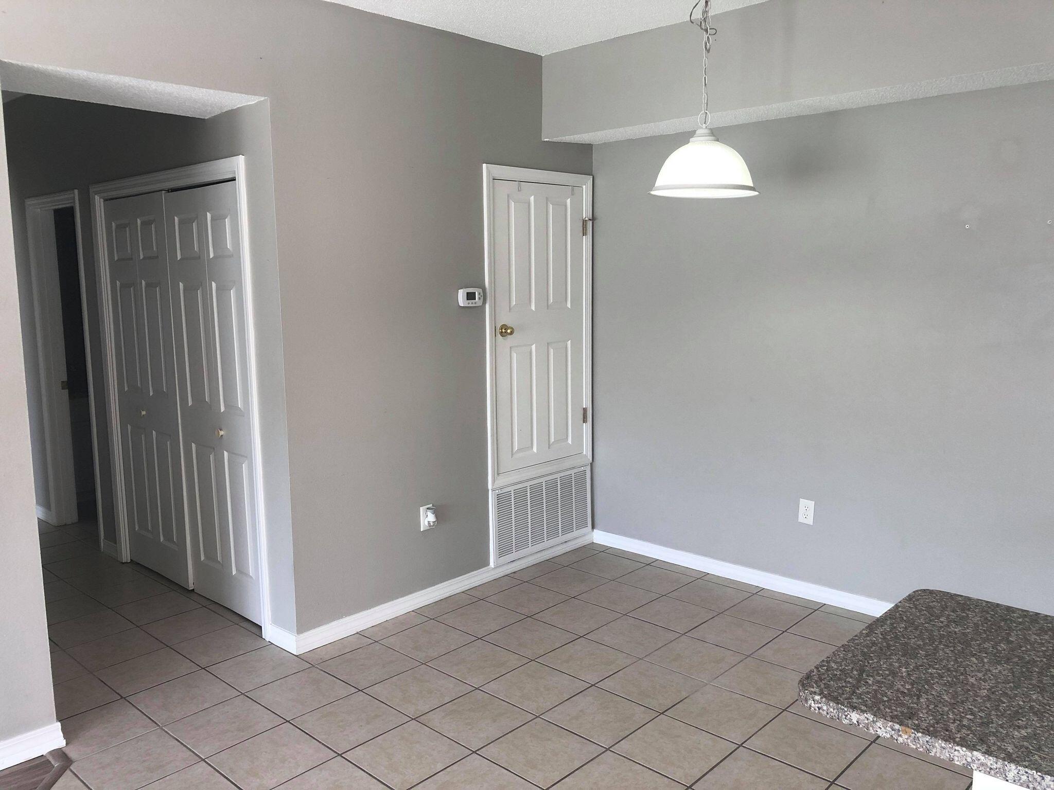 THE OAKS AT NICEVILLE - Residential