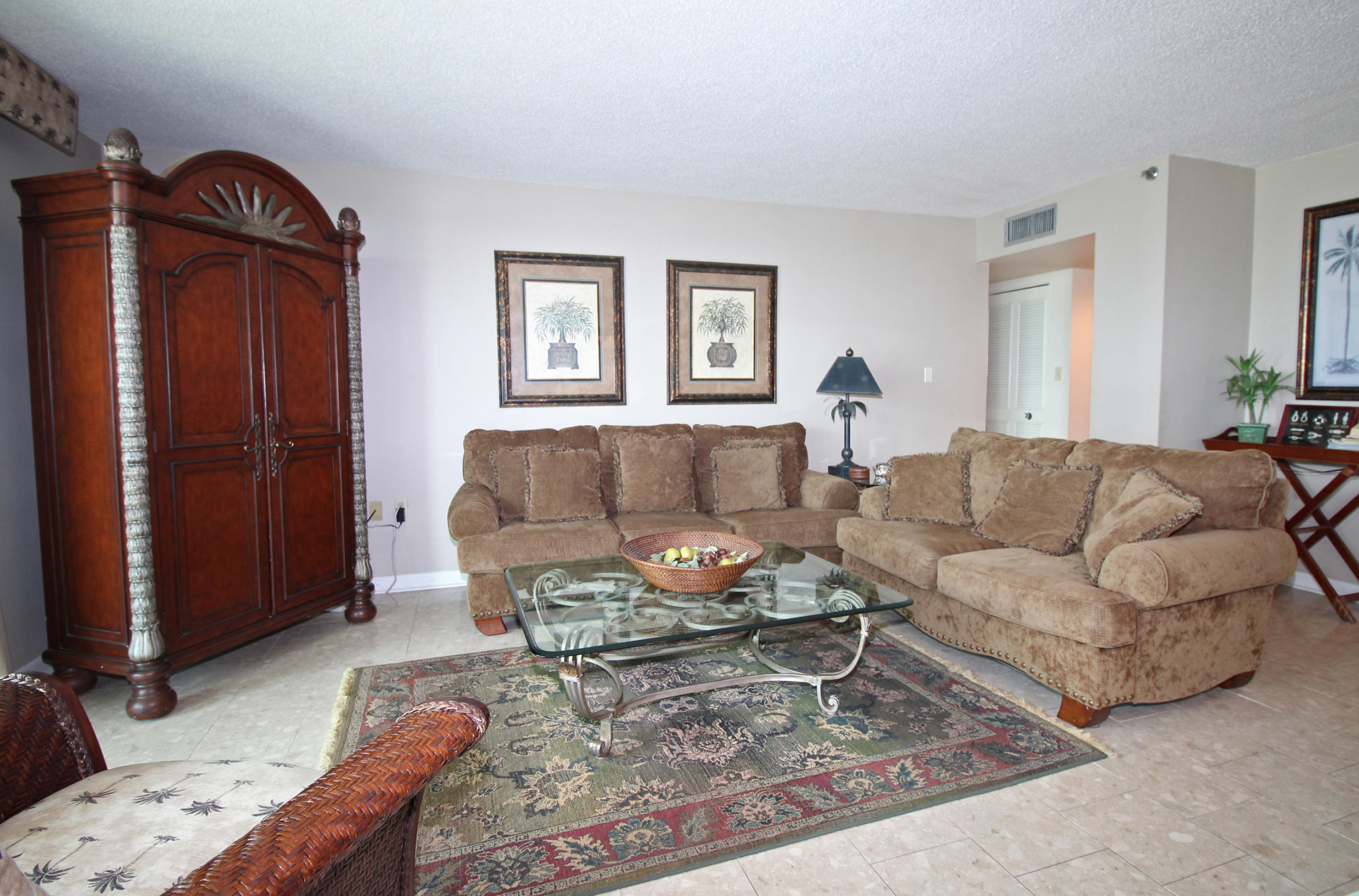 BREAKERS OF FWB PH 1 - Residential