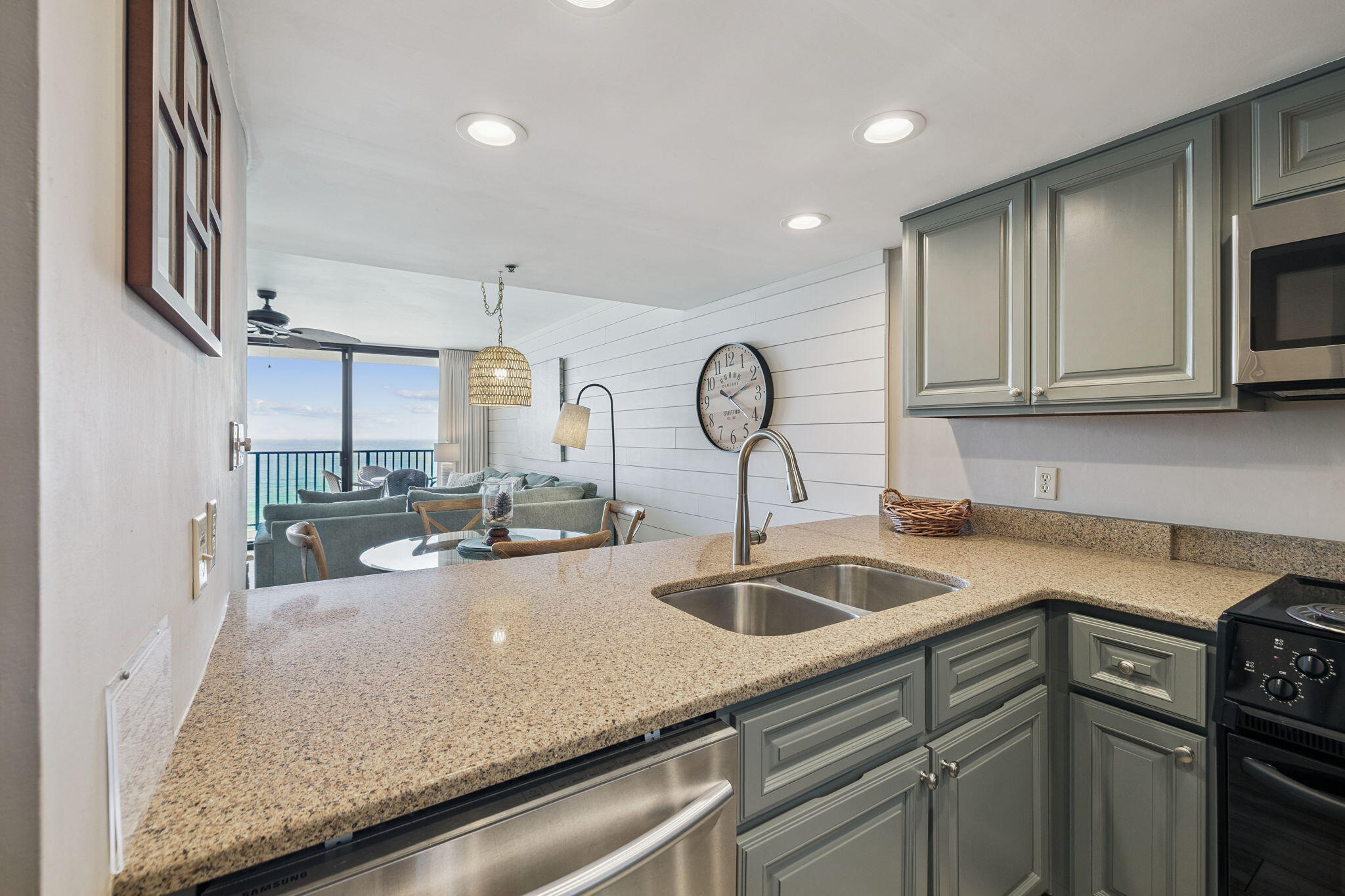 ONE SEAGROVE PLACE CONDO - Residential