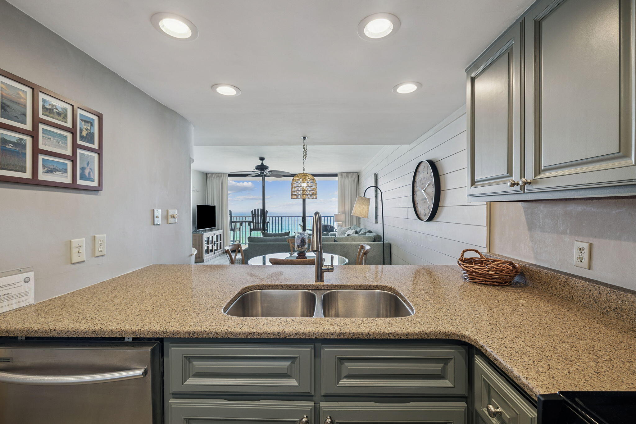 ONE SEAGROVE PLACE CONDO - Residential