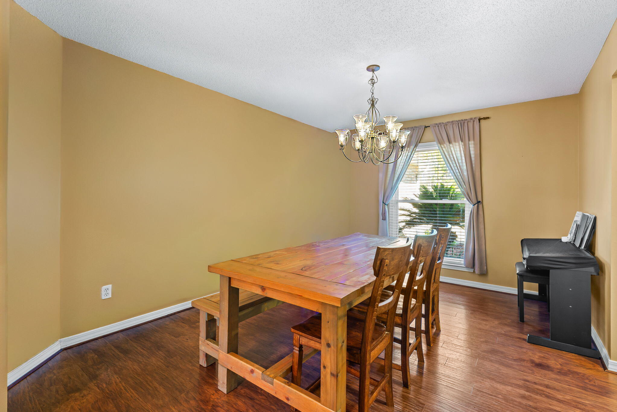 HOLLEY BY THE SEA - Residential