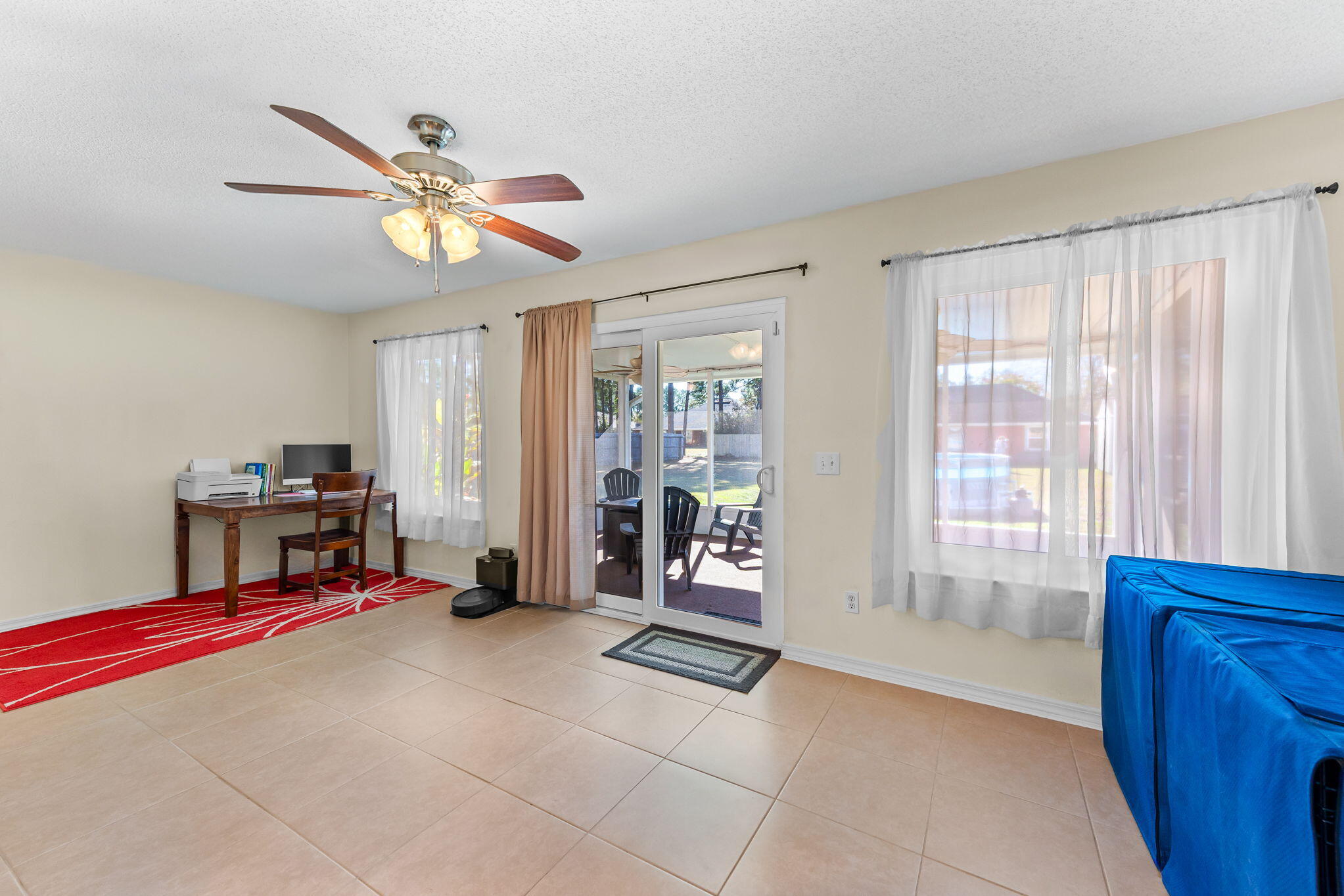 HOLLEY BY THE SEA - Residential