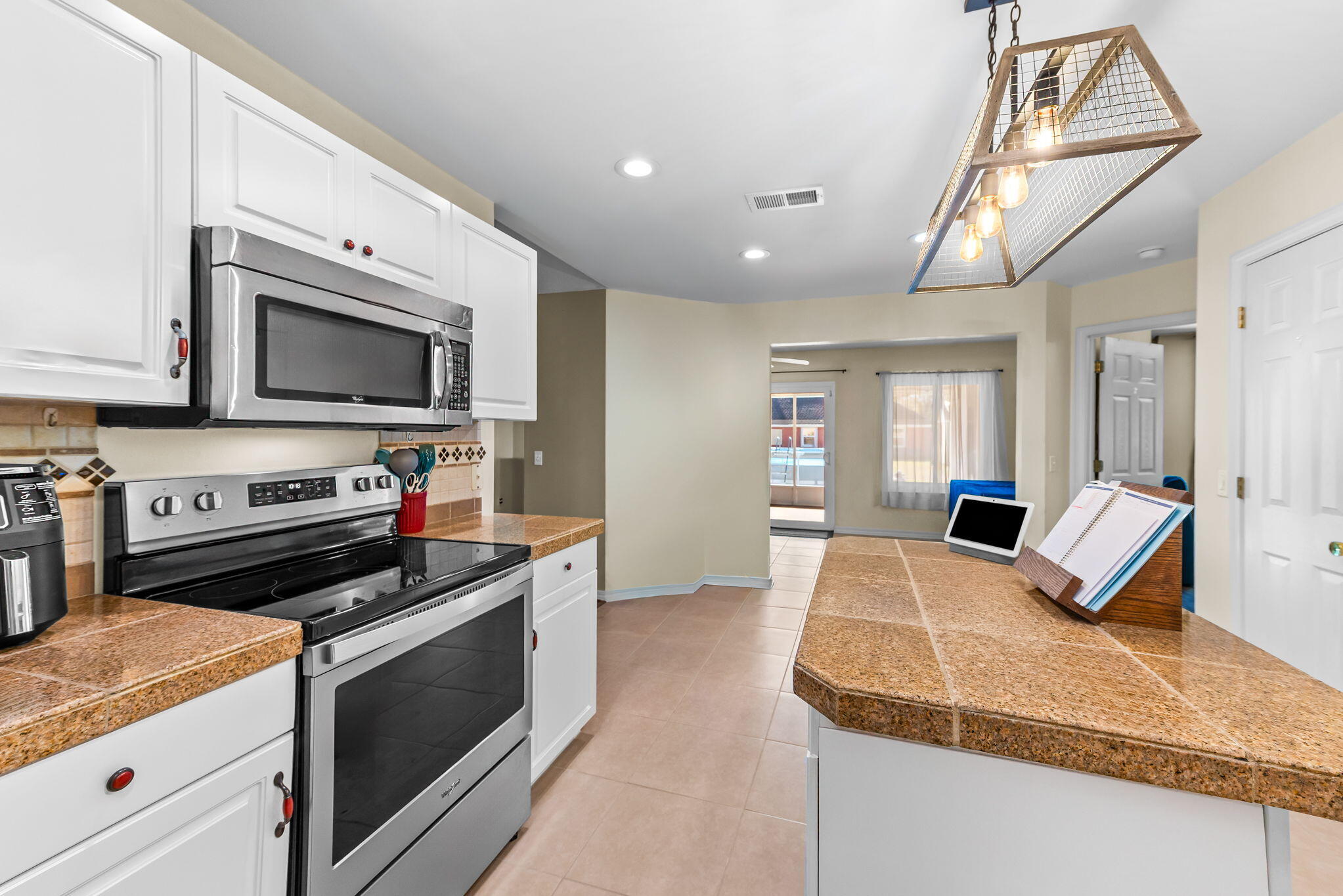 HOLLEY BY THE SEA - Residential