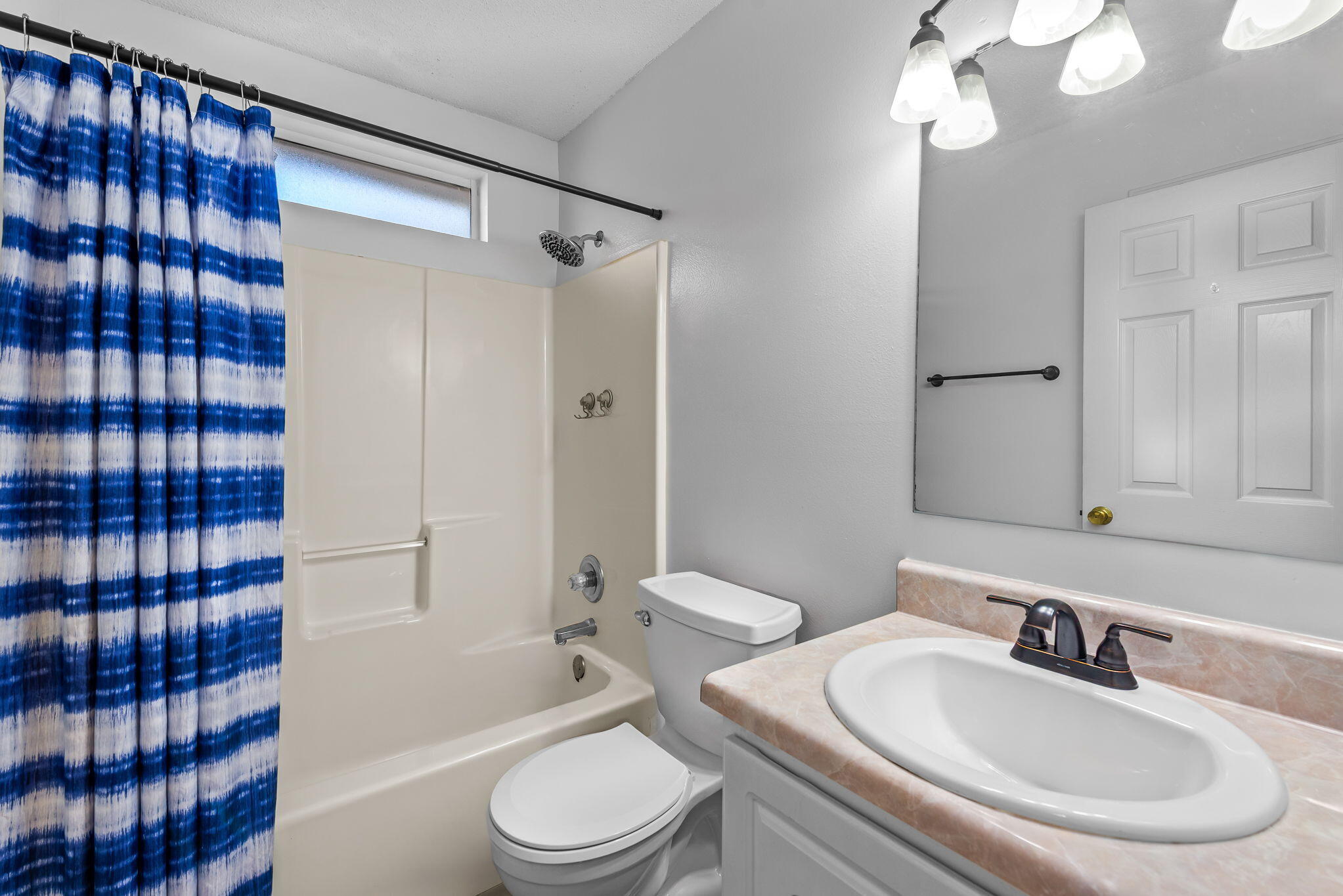 HOLLEY BY THE SEA - Residential