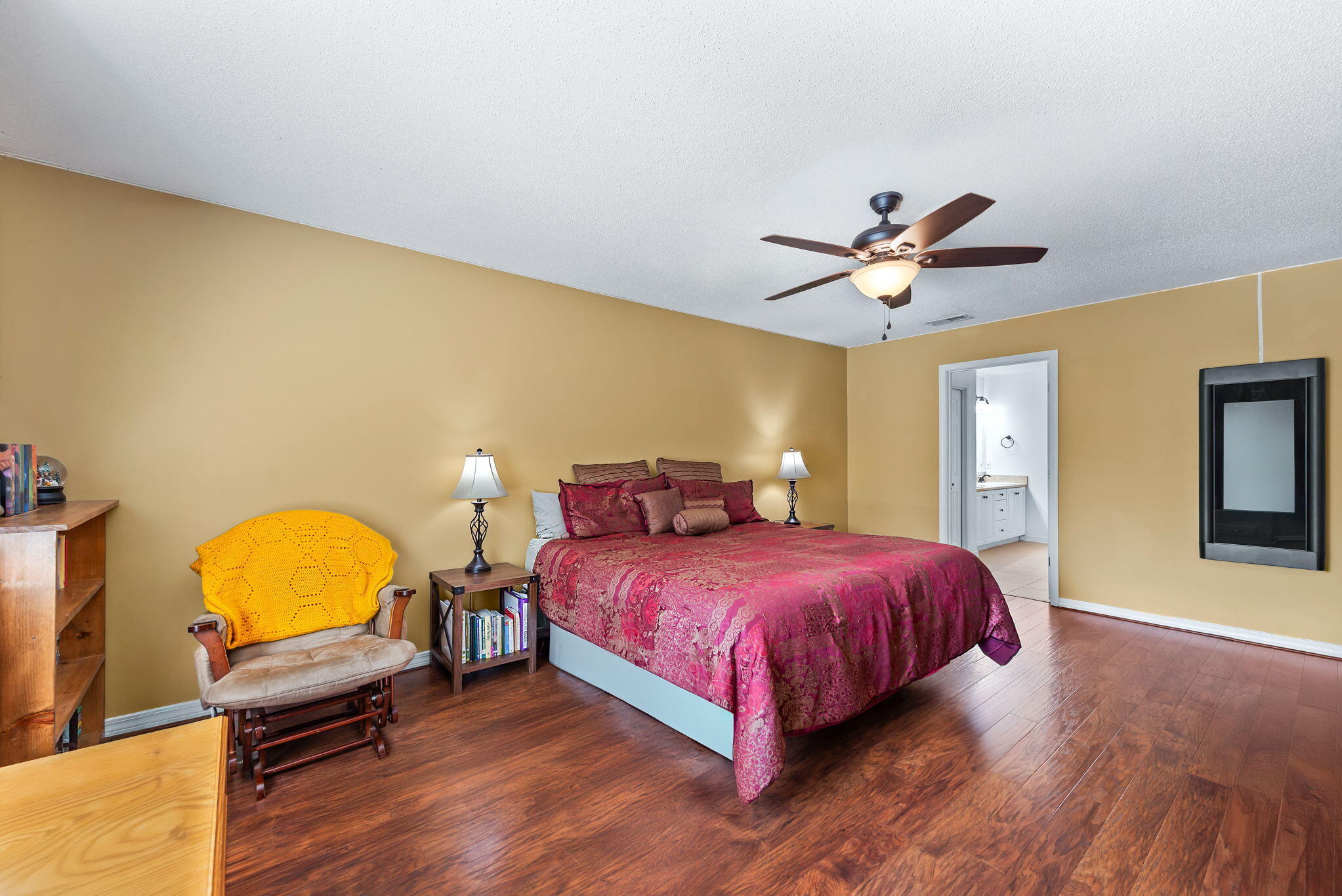 HOLLEY BY THE SEA - Residential