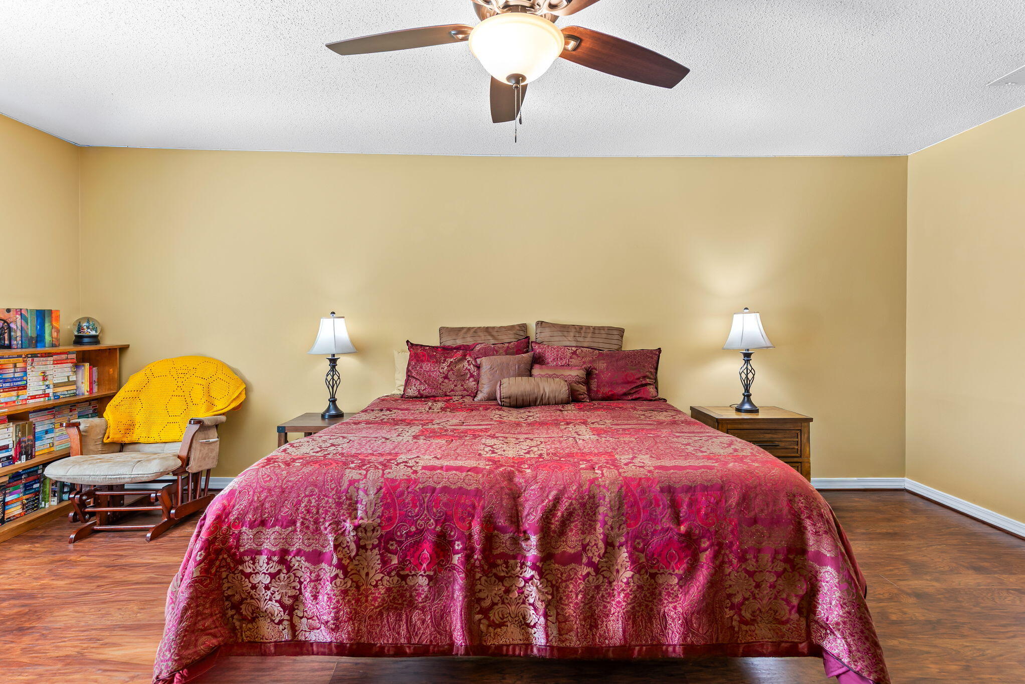 HOLLEY BY THE SEA - Residential