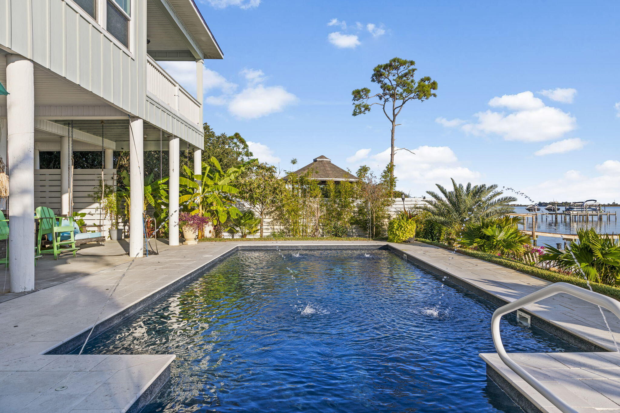 SPARKLING WATERS - Residential