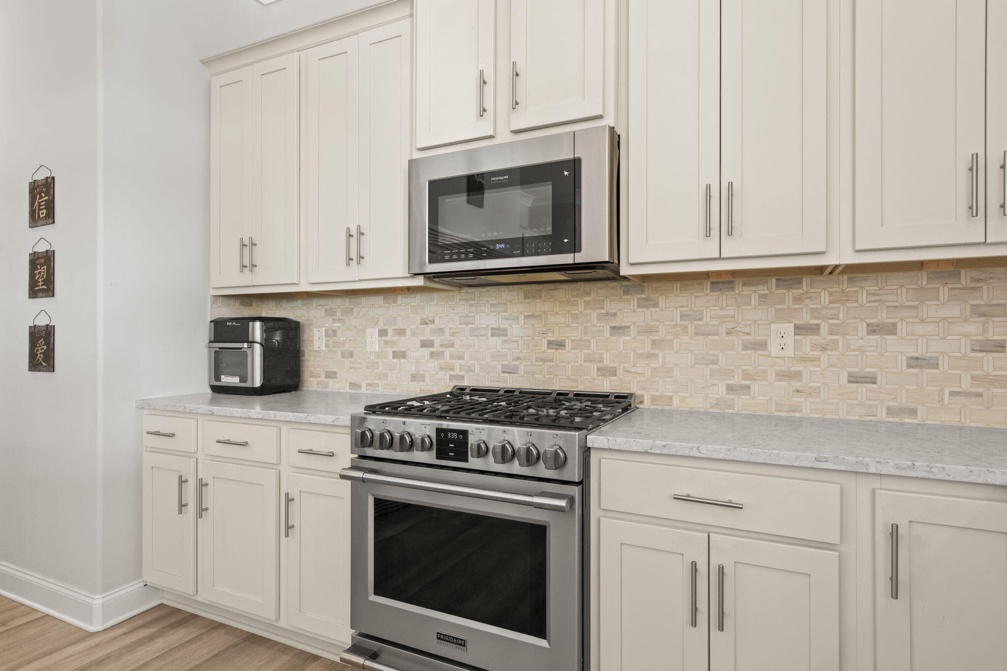 SPARKLING WATERS - Residential