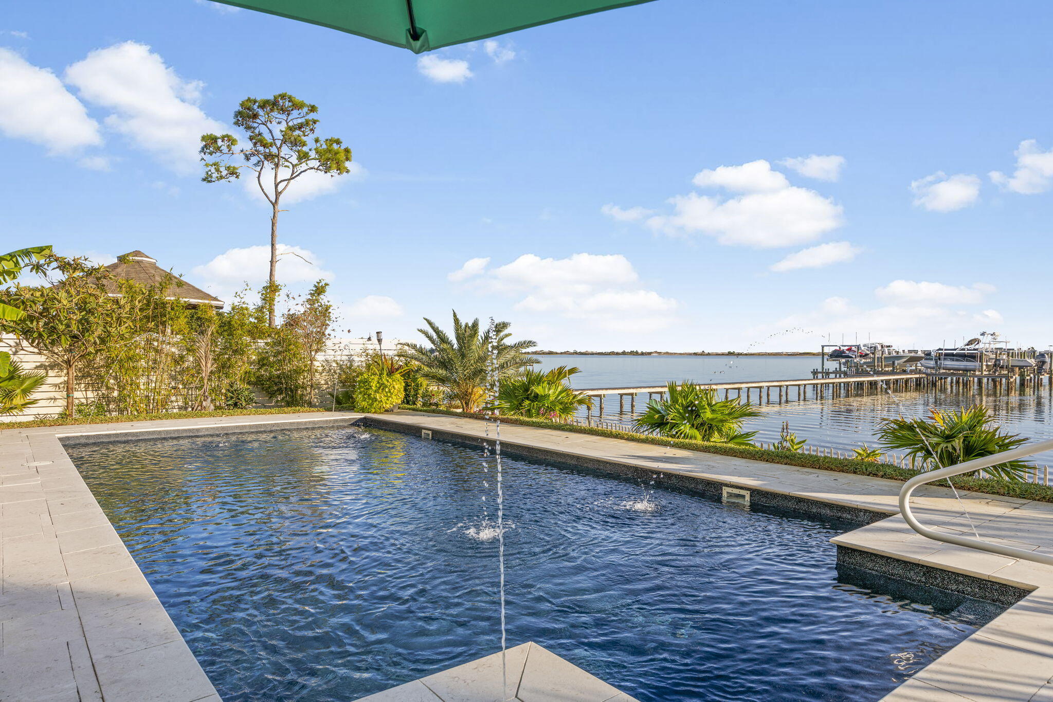 SPARKLING WATERS - Residential