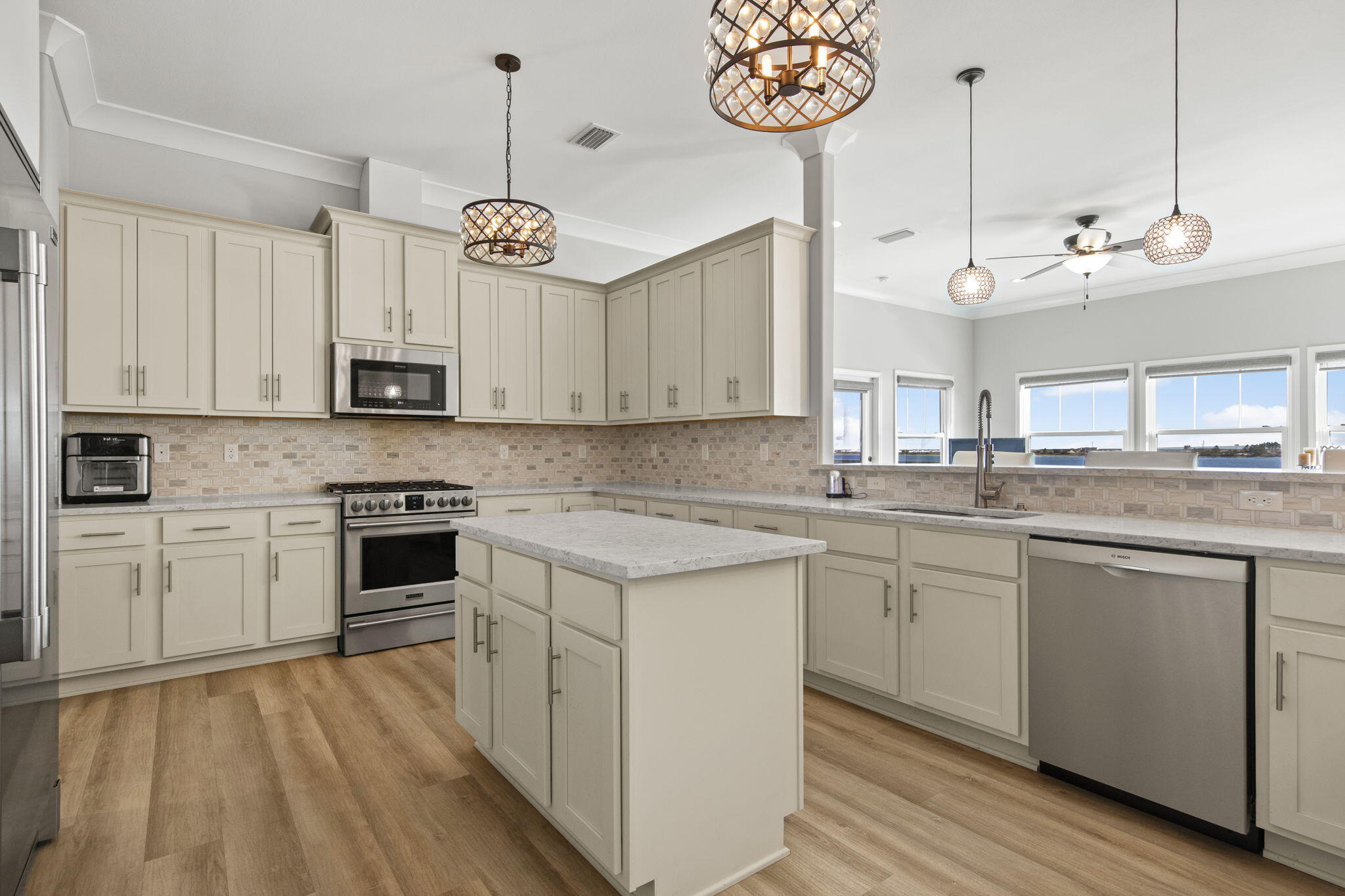 SPARKLING WATERS - Residential