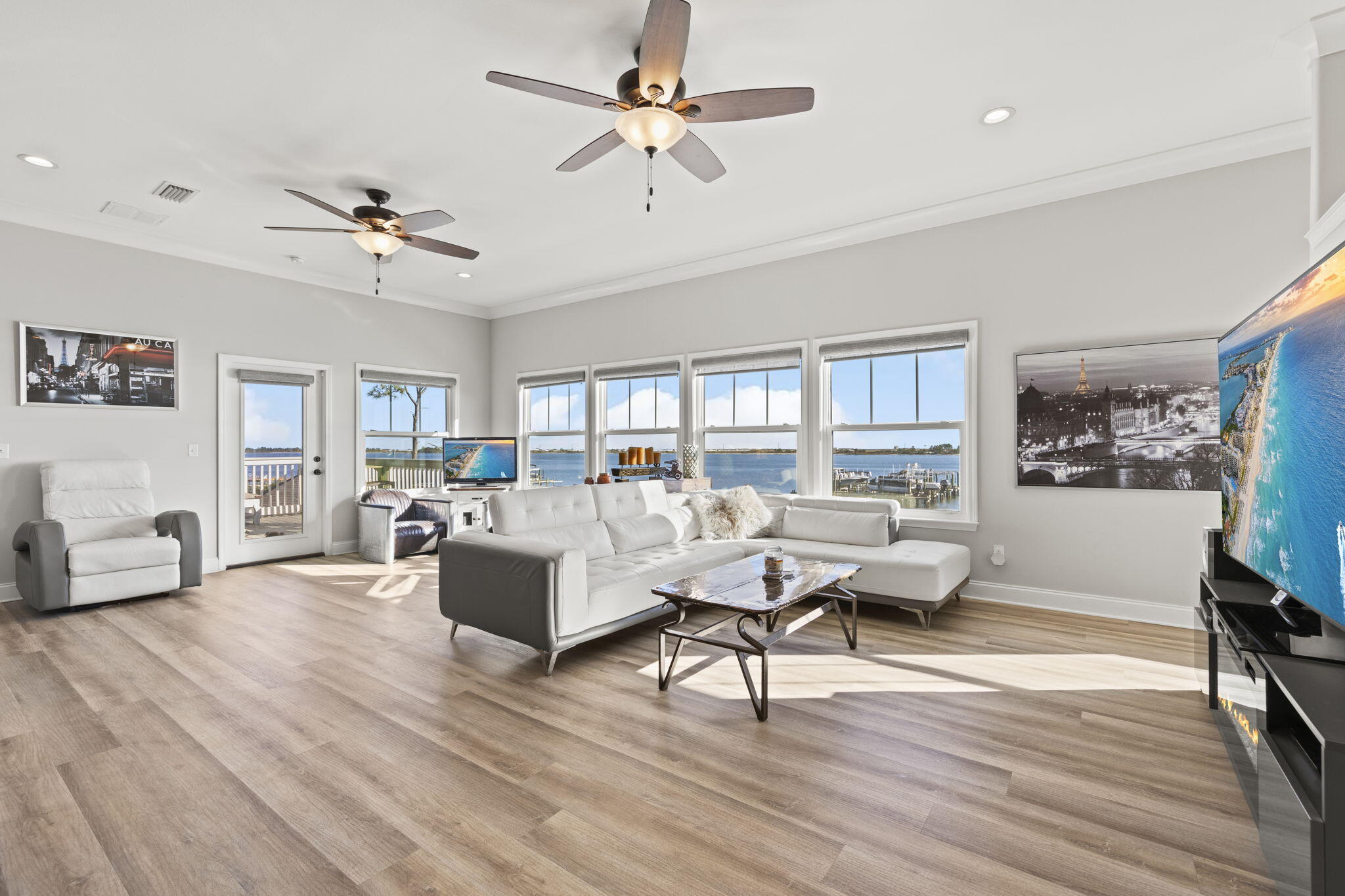 SPARKLING WATERS - Residential