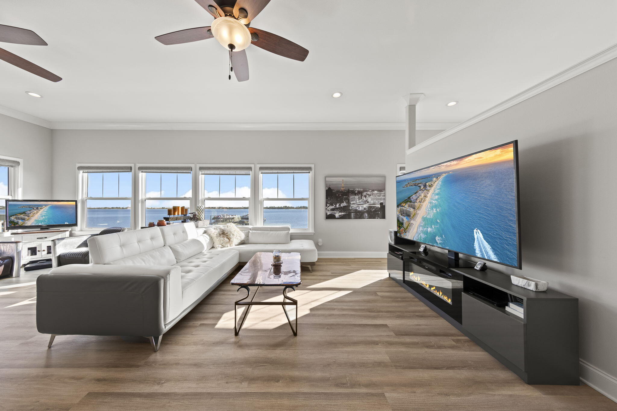 SPARKLING WATERS - Residential