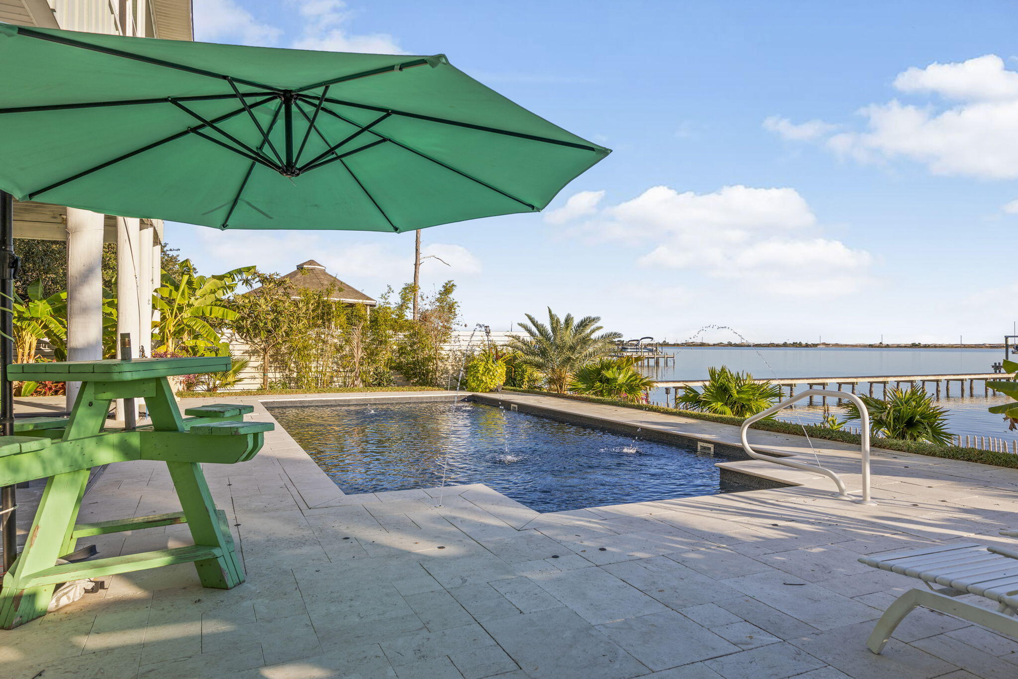 SPARKLING WATERS - Residential