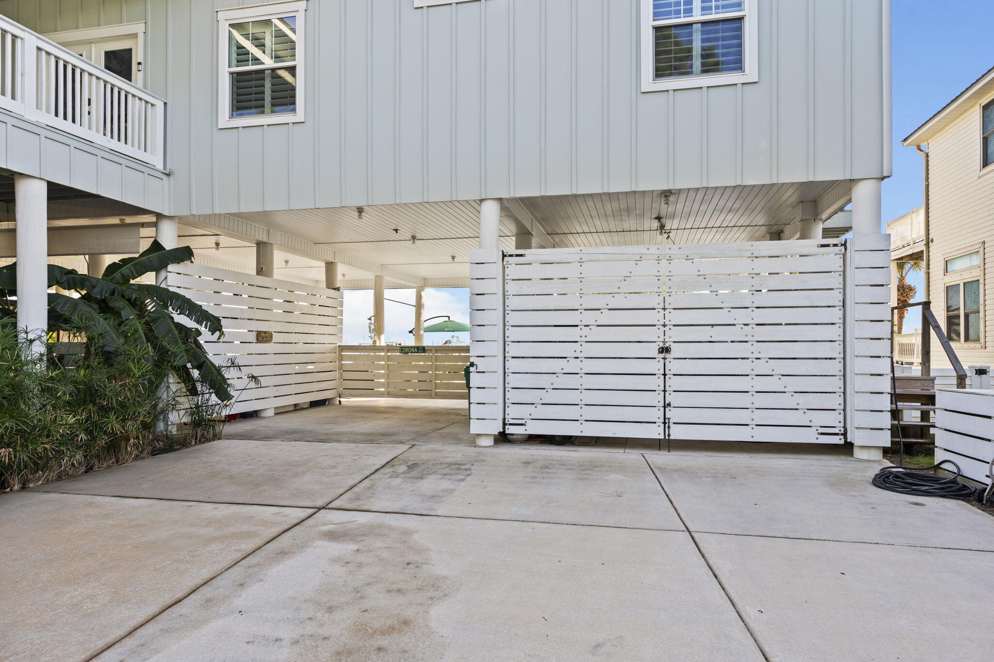 SPARKLING WATERS - Residential