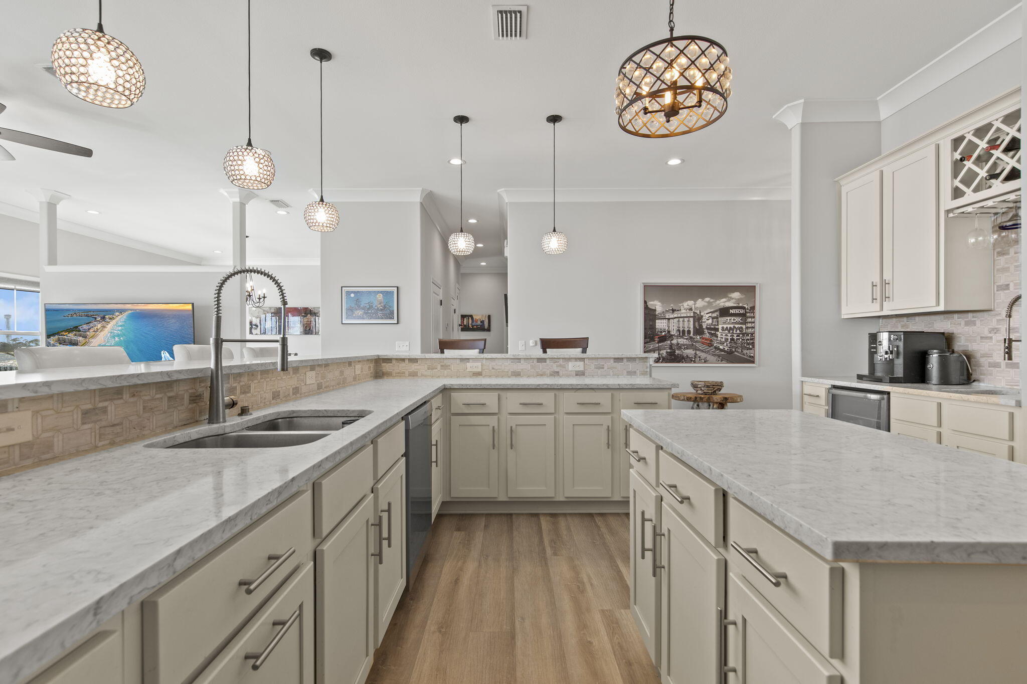 SPARKLING WATERS - Residential