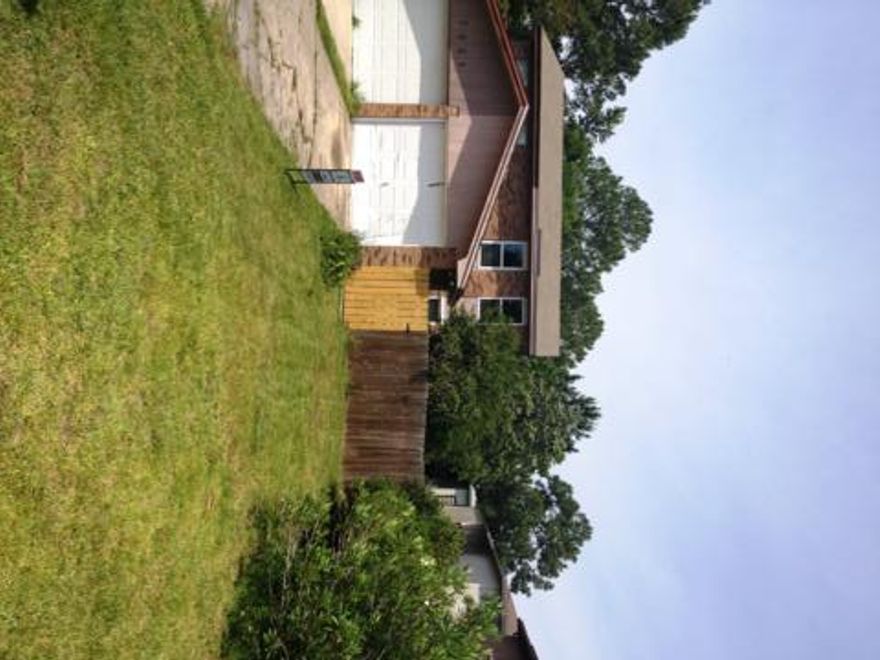 Great location on this freshly remodeled 2 bedroom one and a half bath townhouse. Living room, kichen, dining room, half-bath, and large laundry room downstairs. Two good sized bedrooms, one with huge walk-in closet, and a full bath upstairs. Townhouse features a large fenced in yard, single car garage, and has new carpet and paint throughout. The rental market is moving fast, call today, before it's gone!