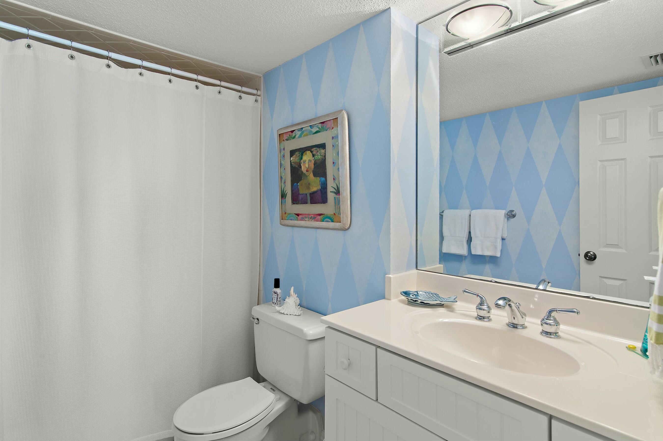 GULFSHORE CONDO - Residential