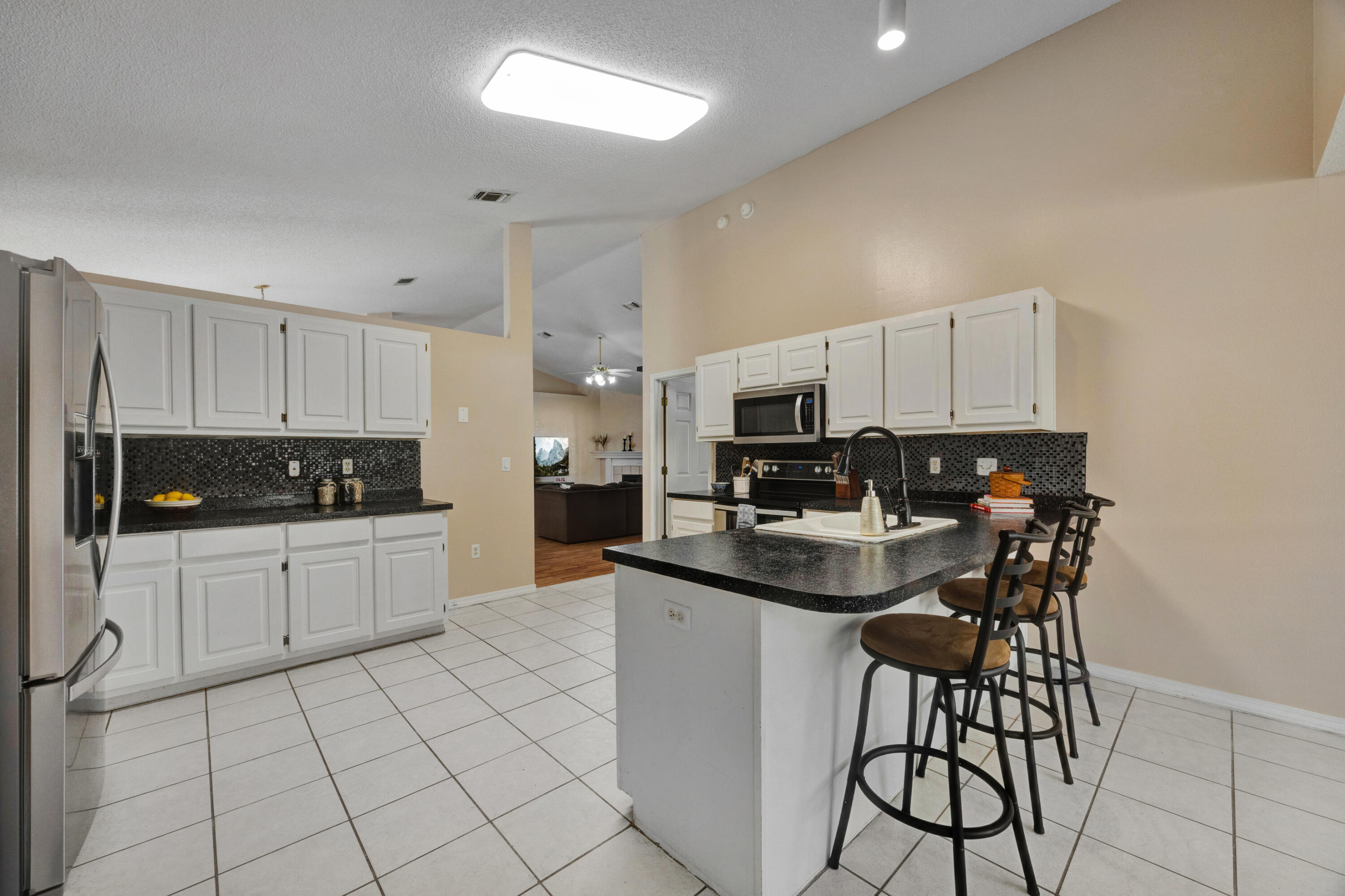 CORONADO VILLAGE PH 3 - Residential