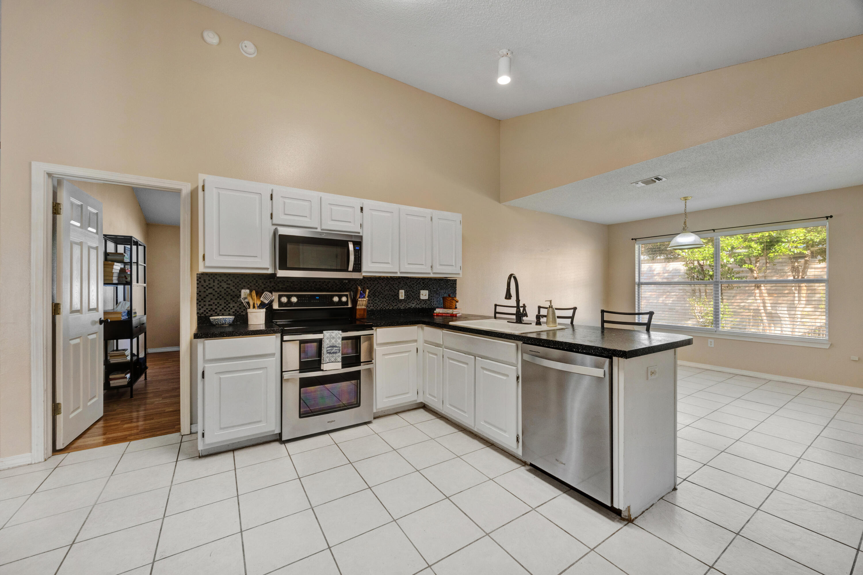 CORONADO VILLAGE PH 3 - Residential