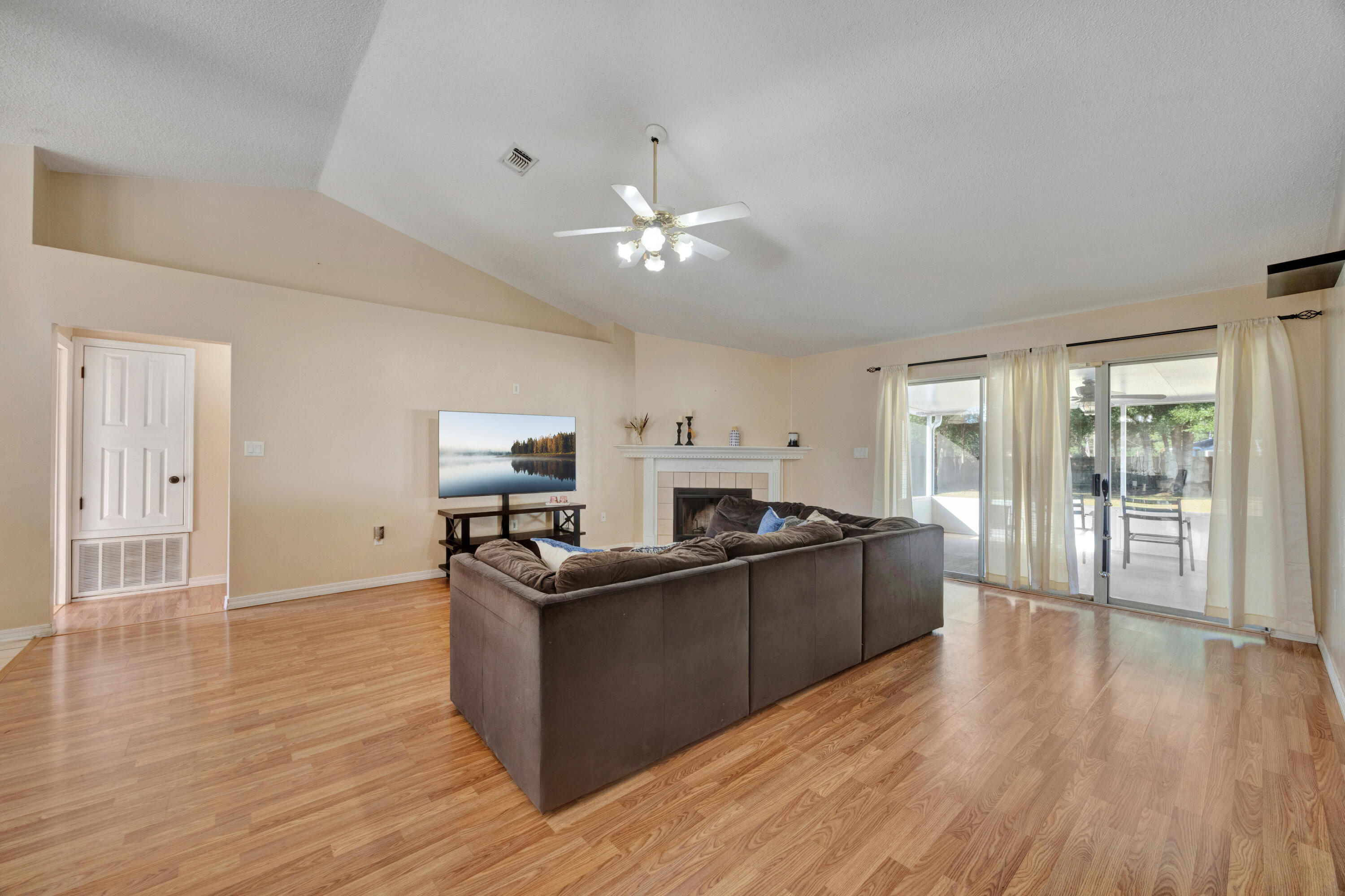 CORONADO VILLAGE PH 3 - Residential