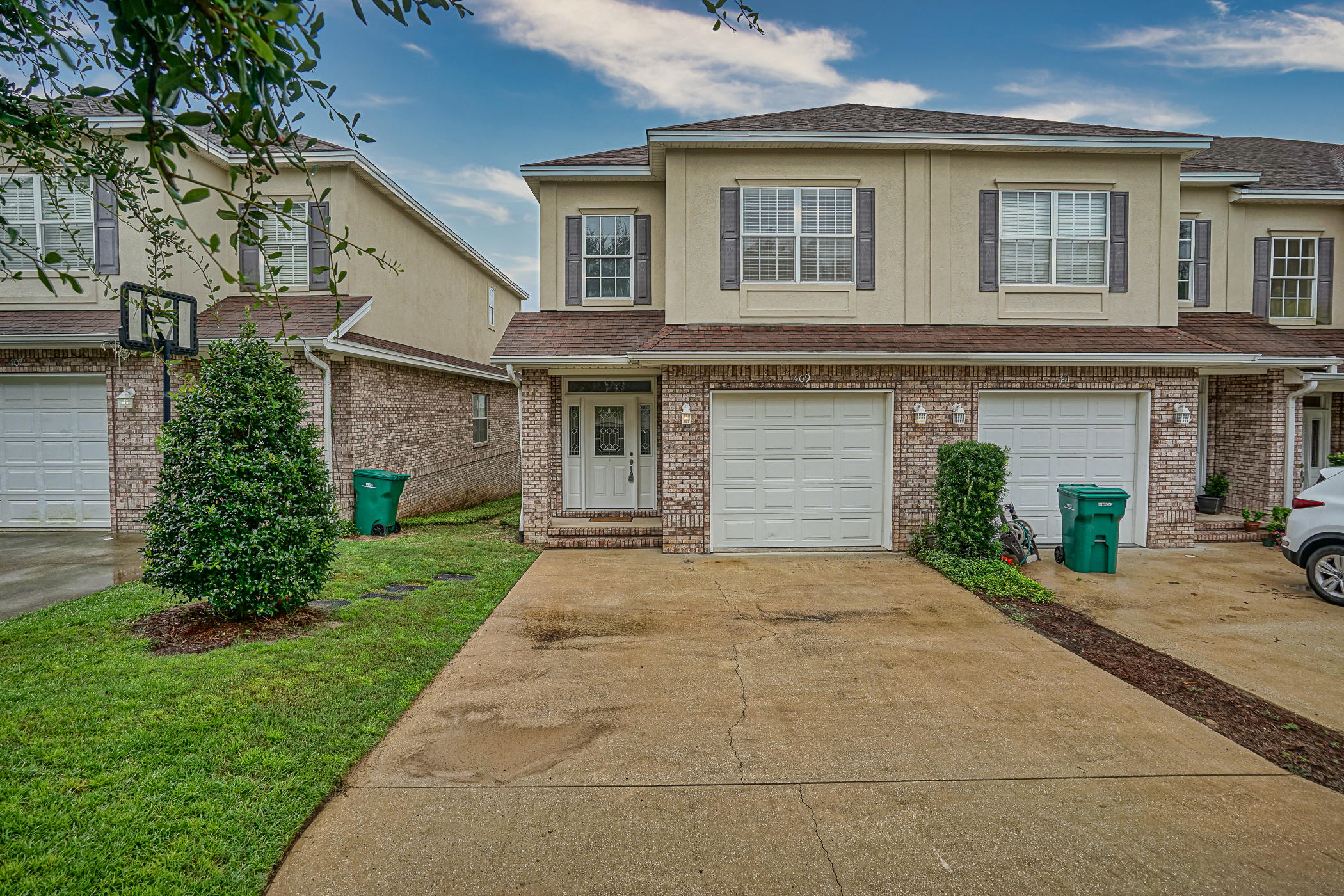 WATON OAKS - Residential