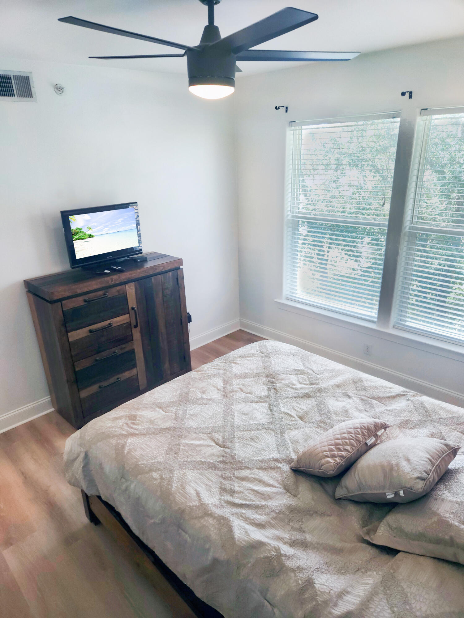 OLD BAY CONDO - Residential