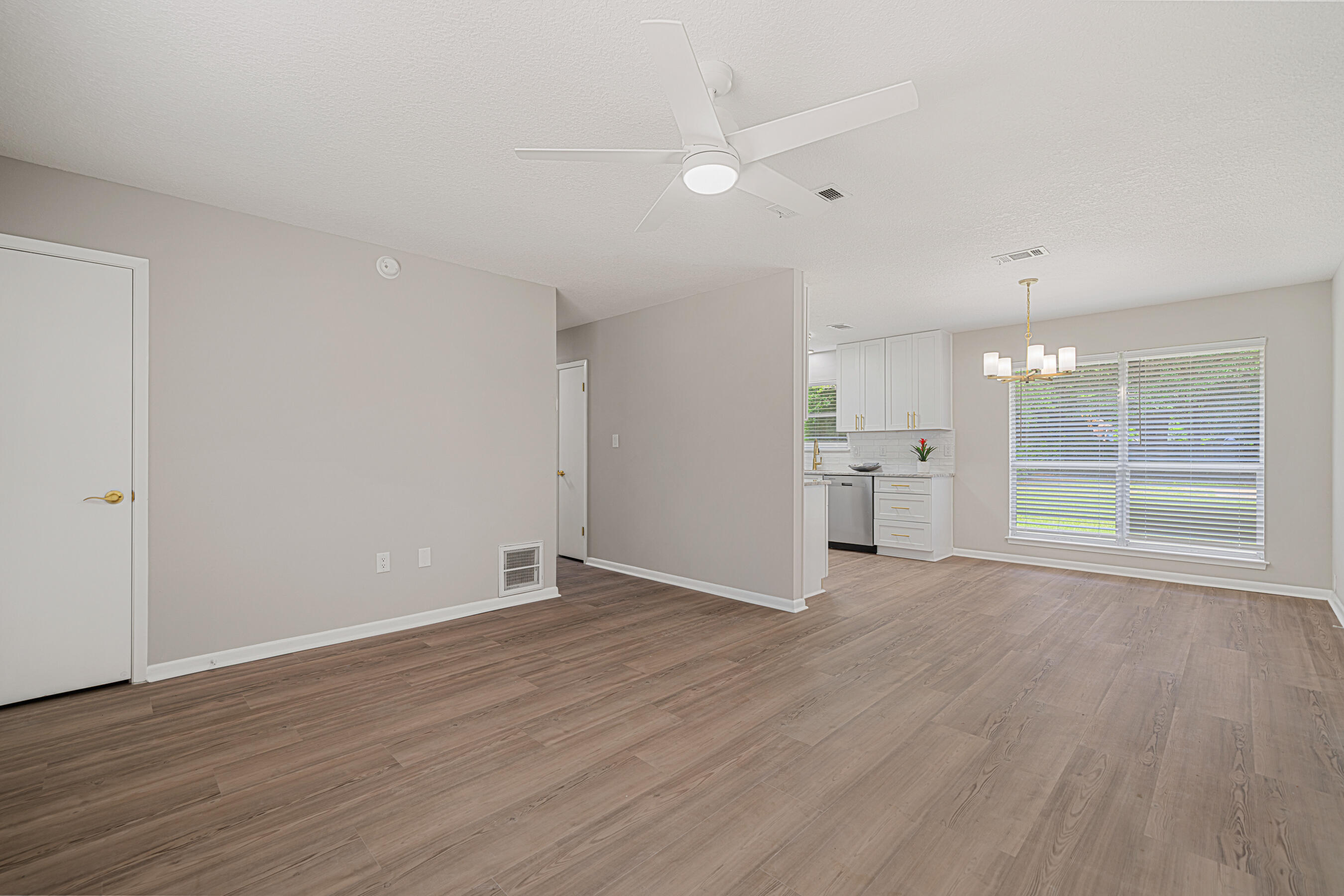 OAKDALE MIN/FARMS - Residential
