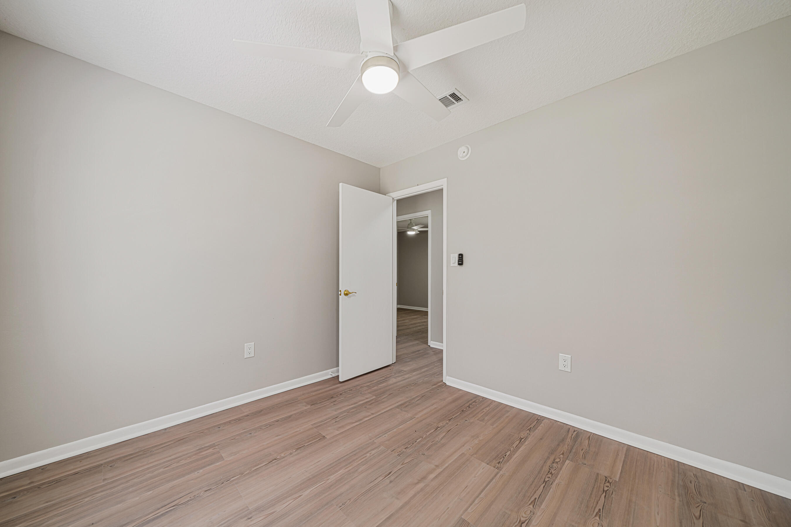 OAKDALE MIN/FARMS - Residential