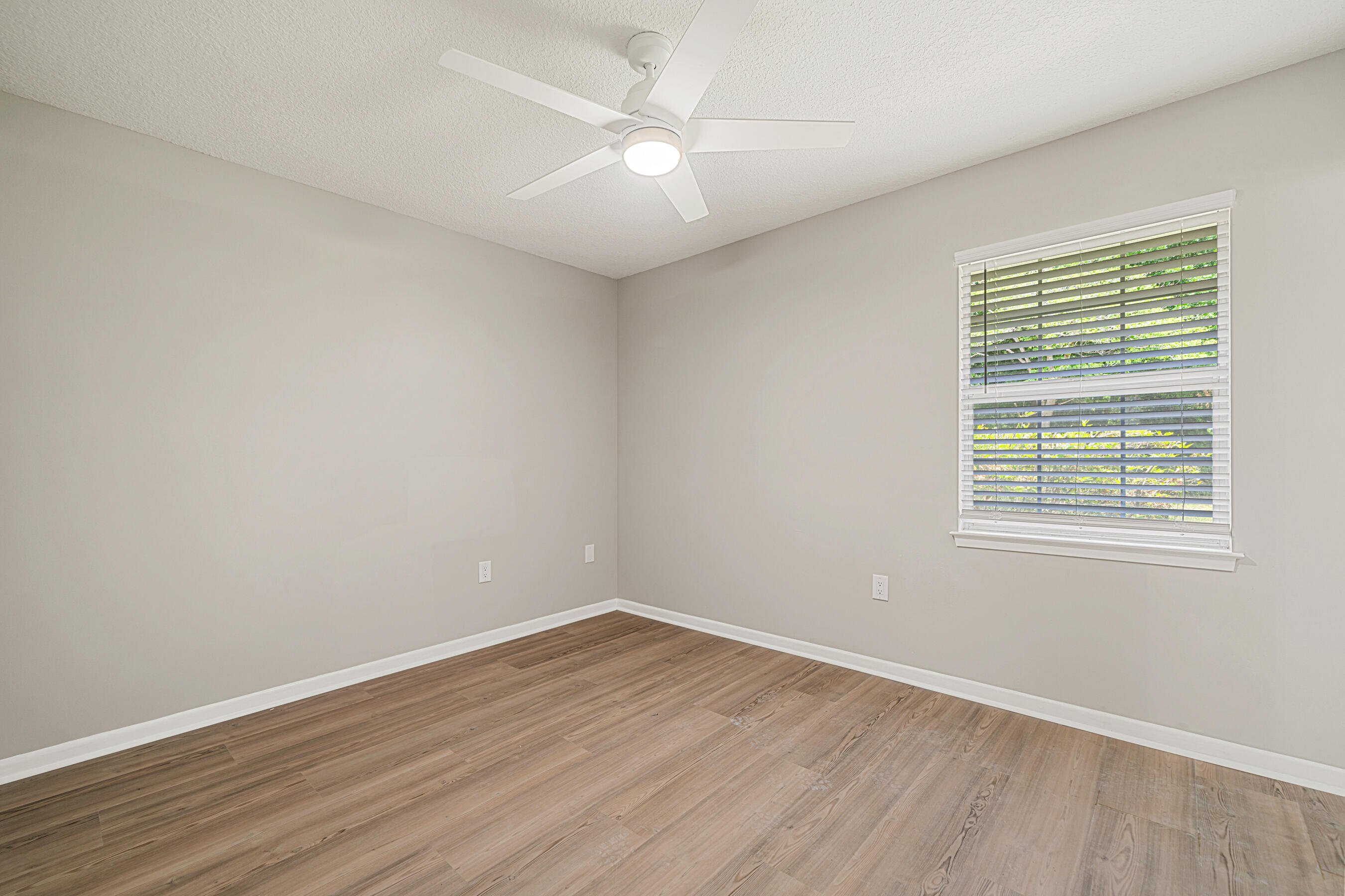 OAKDALE MIN/FARMS - Residential