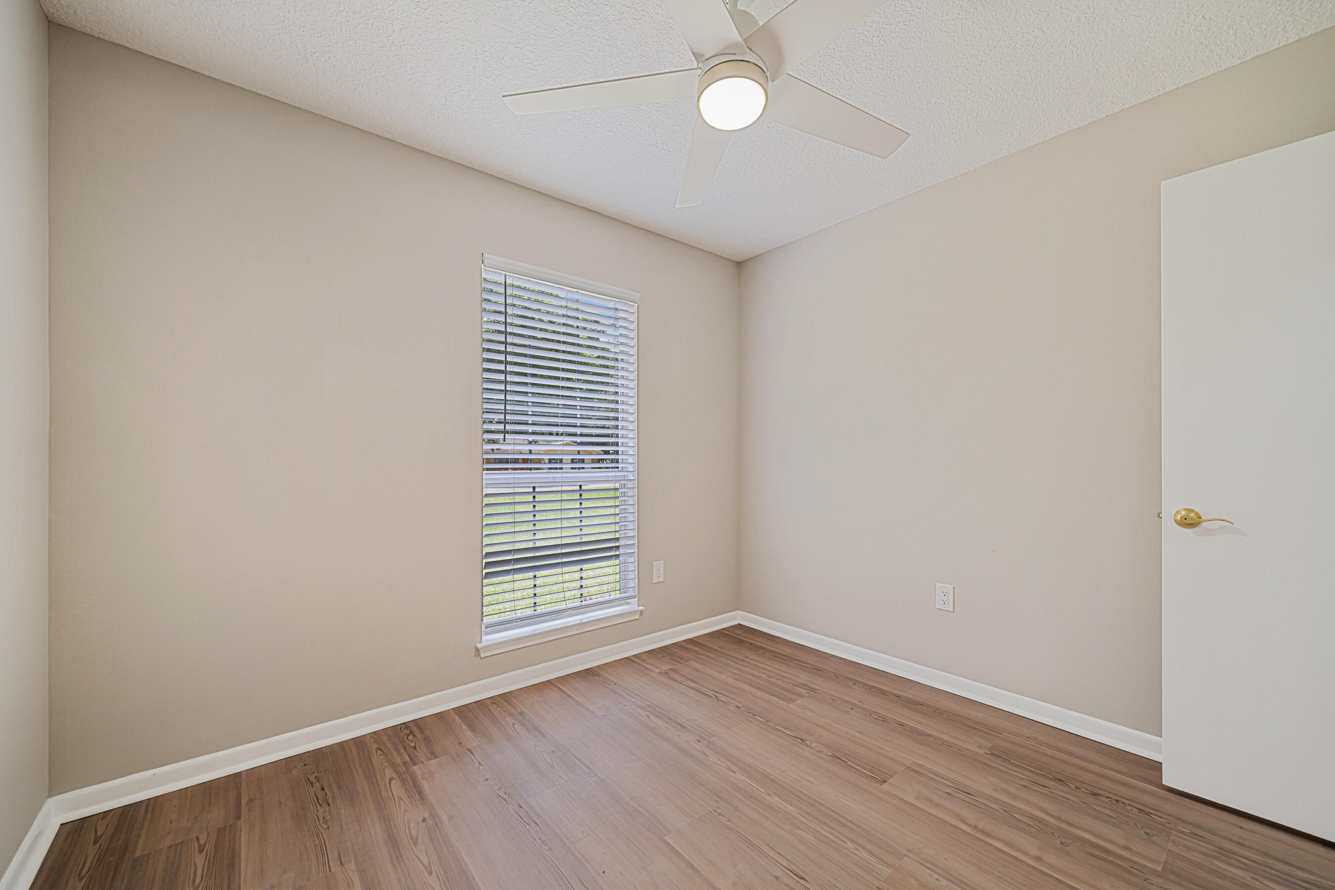OAKDALE MIN/FARMS - Residential