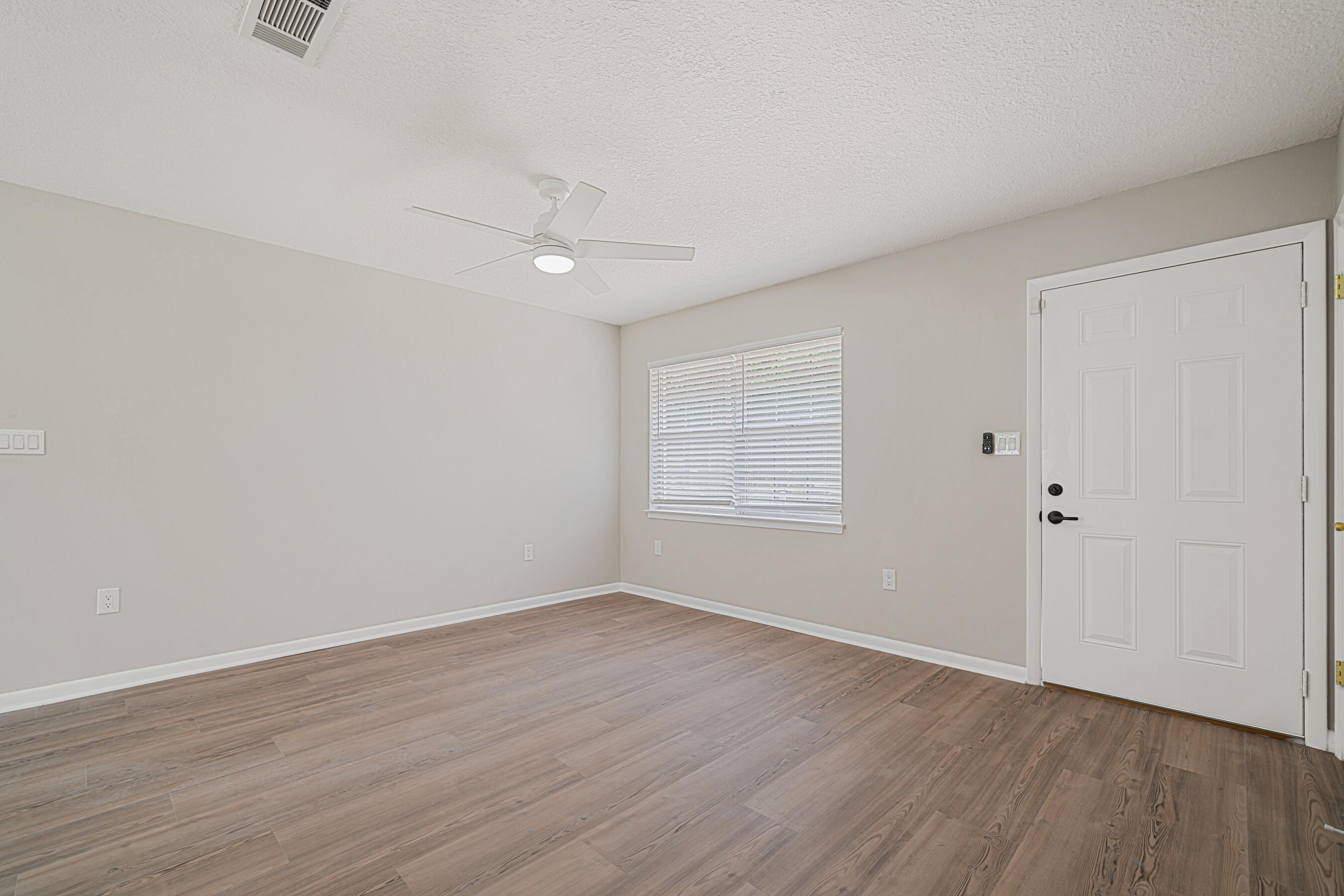 OAKDALE MIN/FARMS - Residential