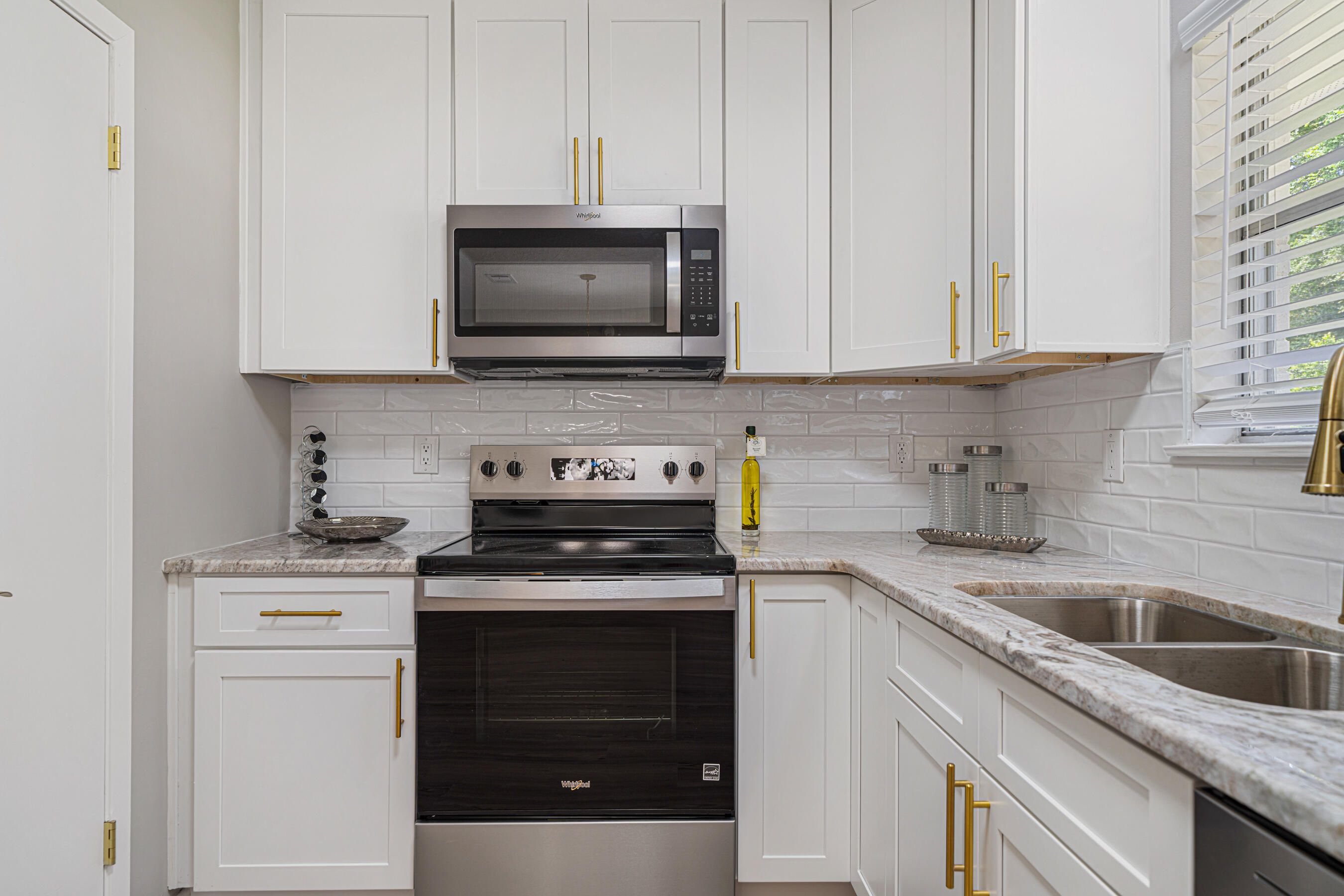 OAKDALE MIN/FARMS - Residential
