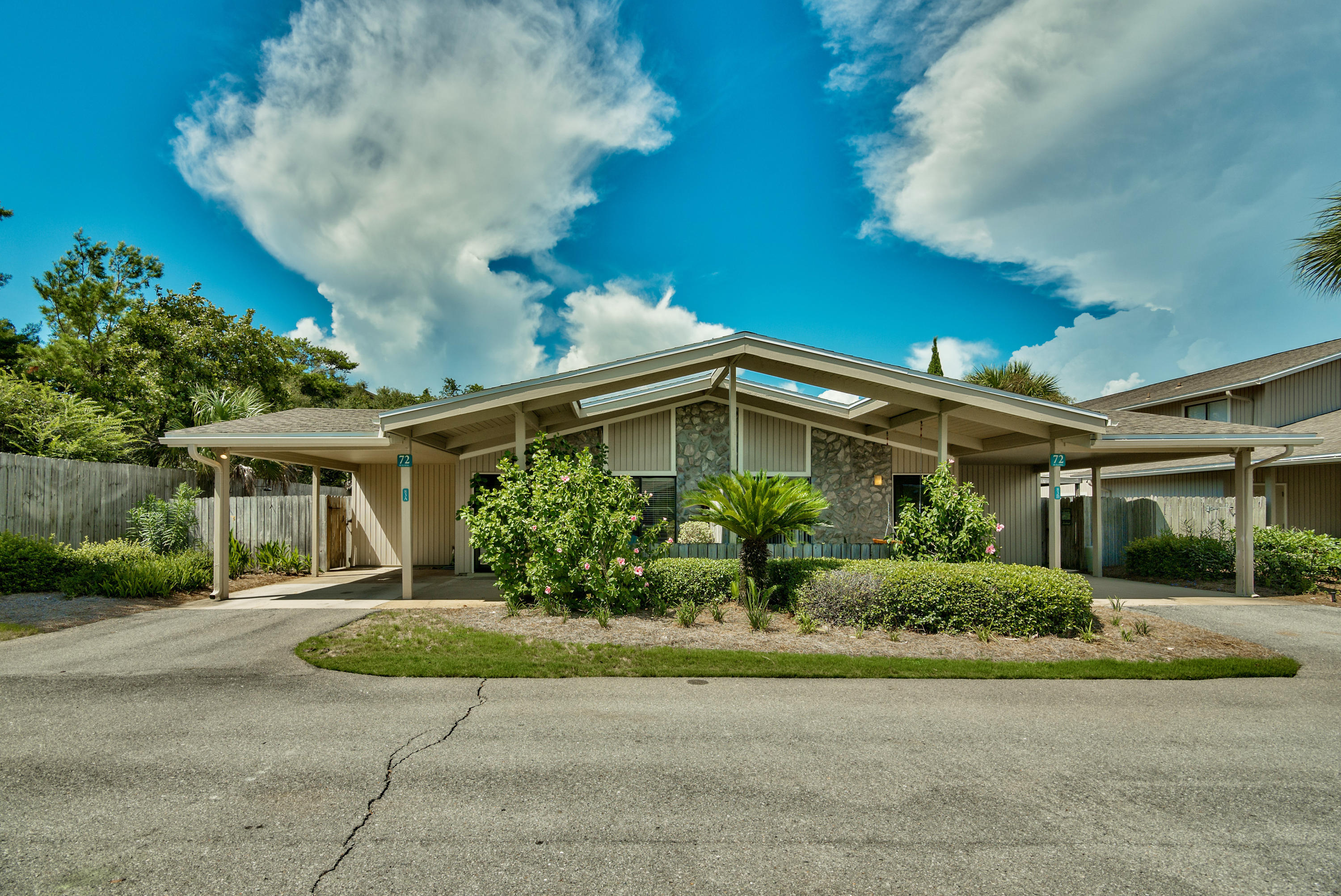 SEASCAPE CONDO TENNIS VILLAGE - Residential