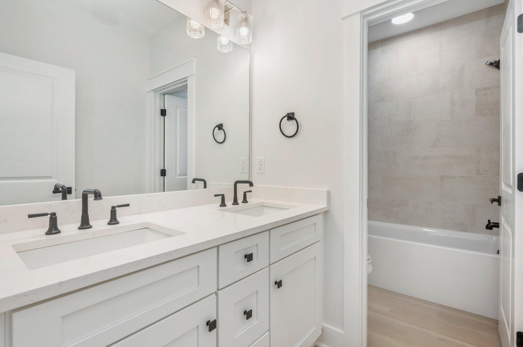 BEAR CREEK COTTAGES - Residential