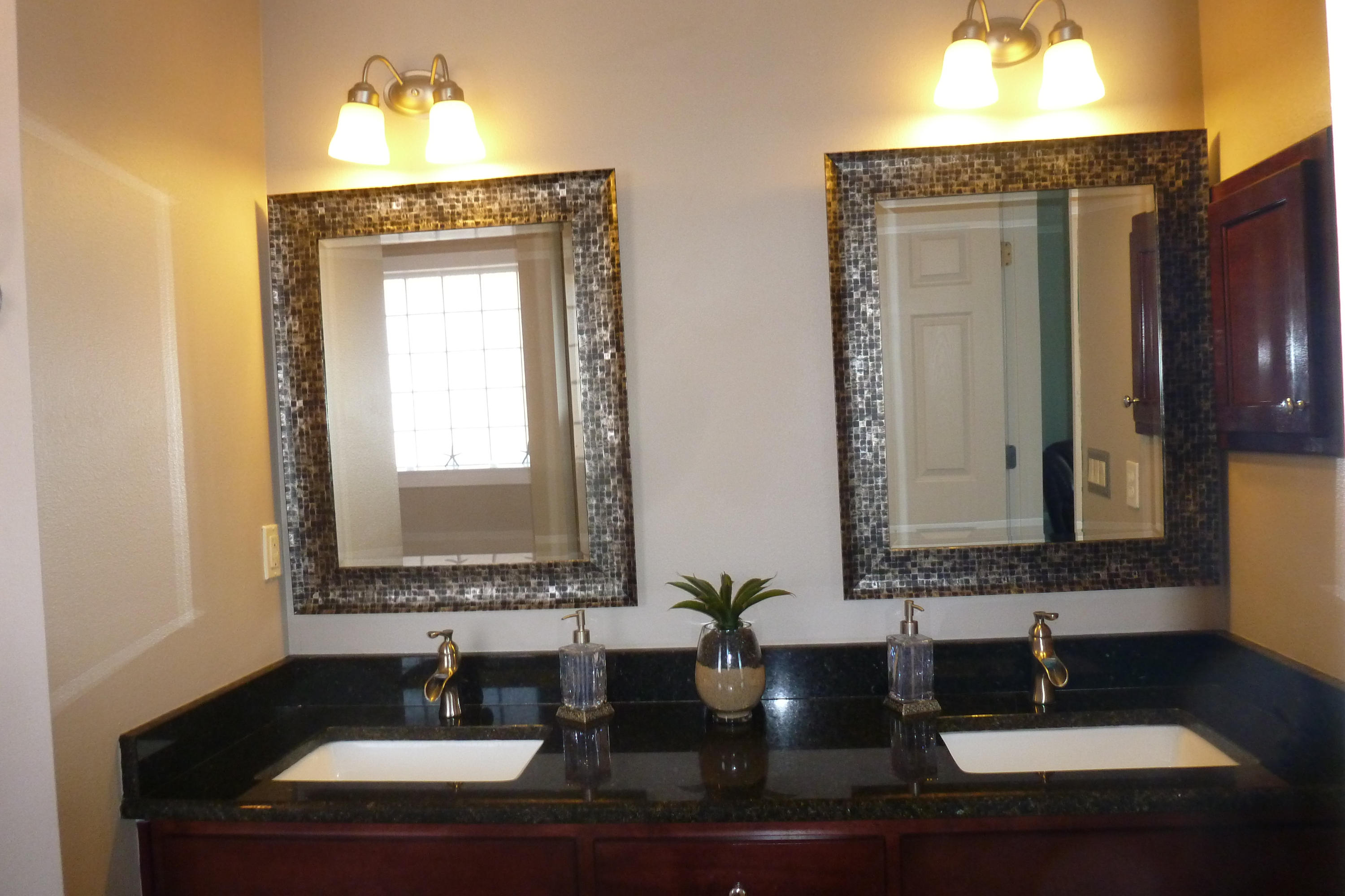 ALICIA PLACE - Residential