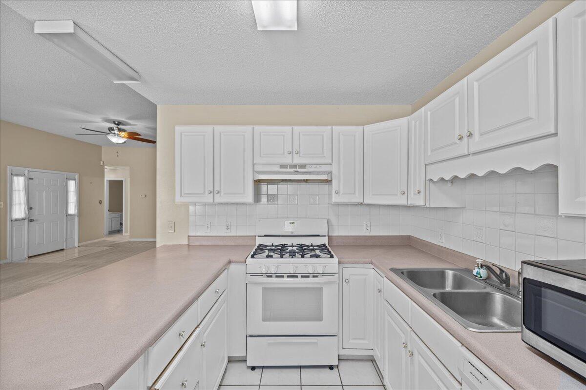 FOREST LAKE S/D - Residential