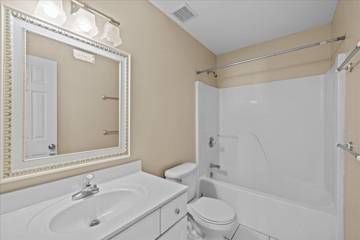 FOREST LAKE S/D - Residential