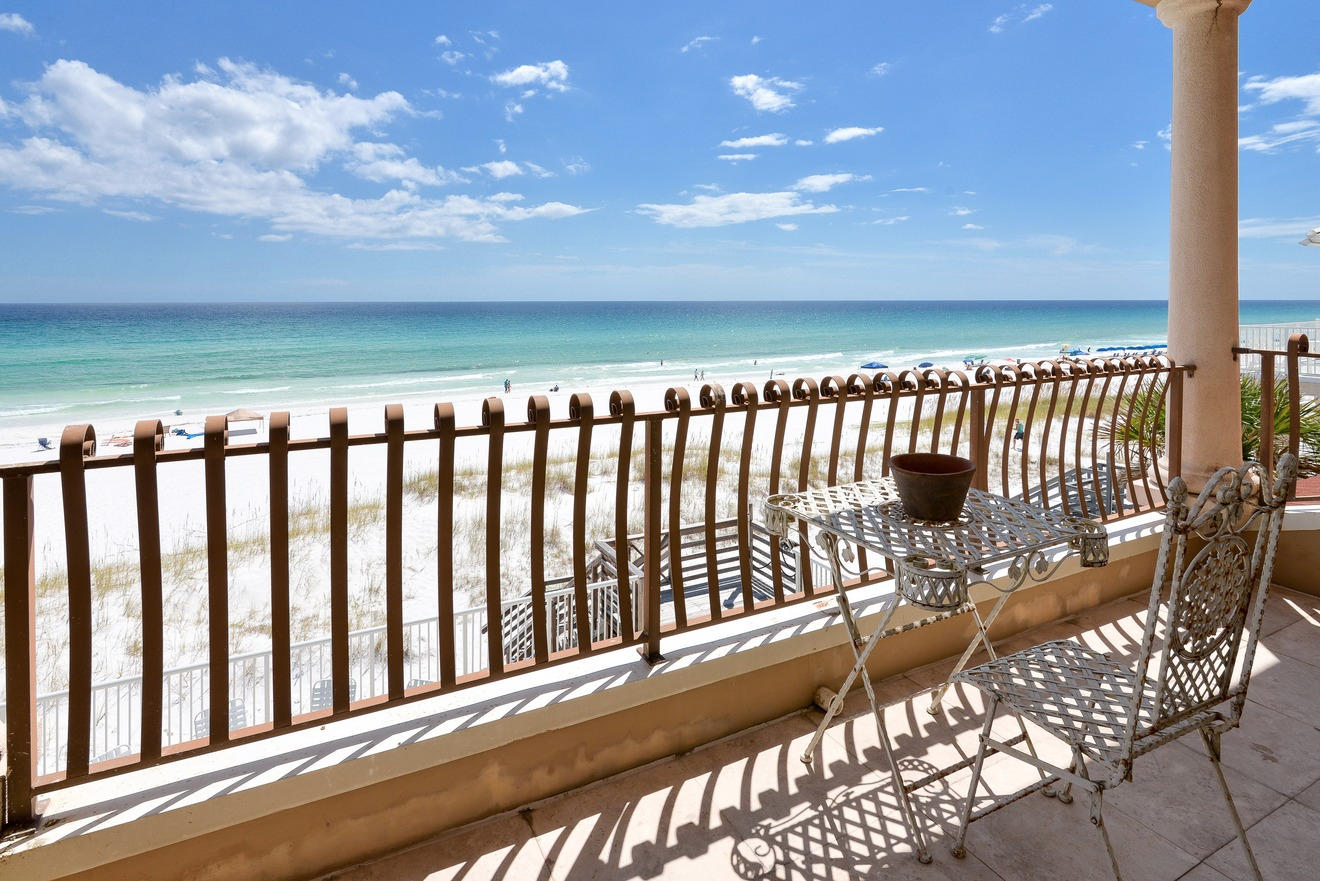 SHORES OF CRYSTAL BEACH - Residential