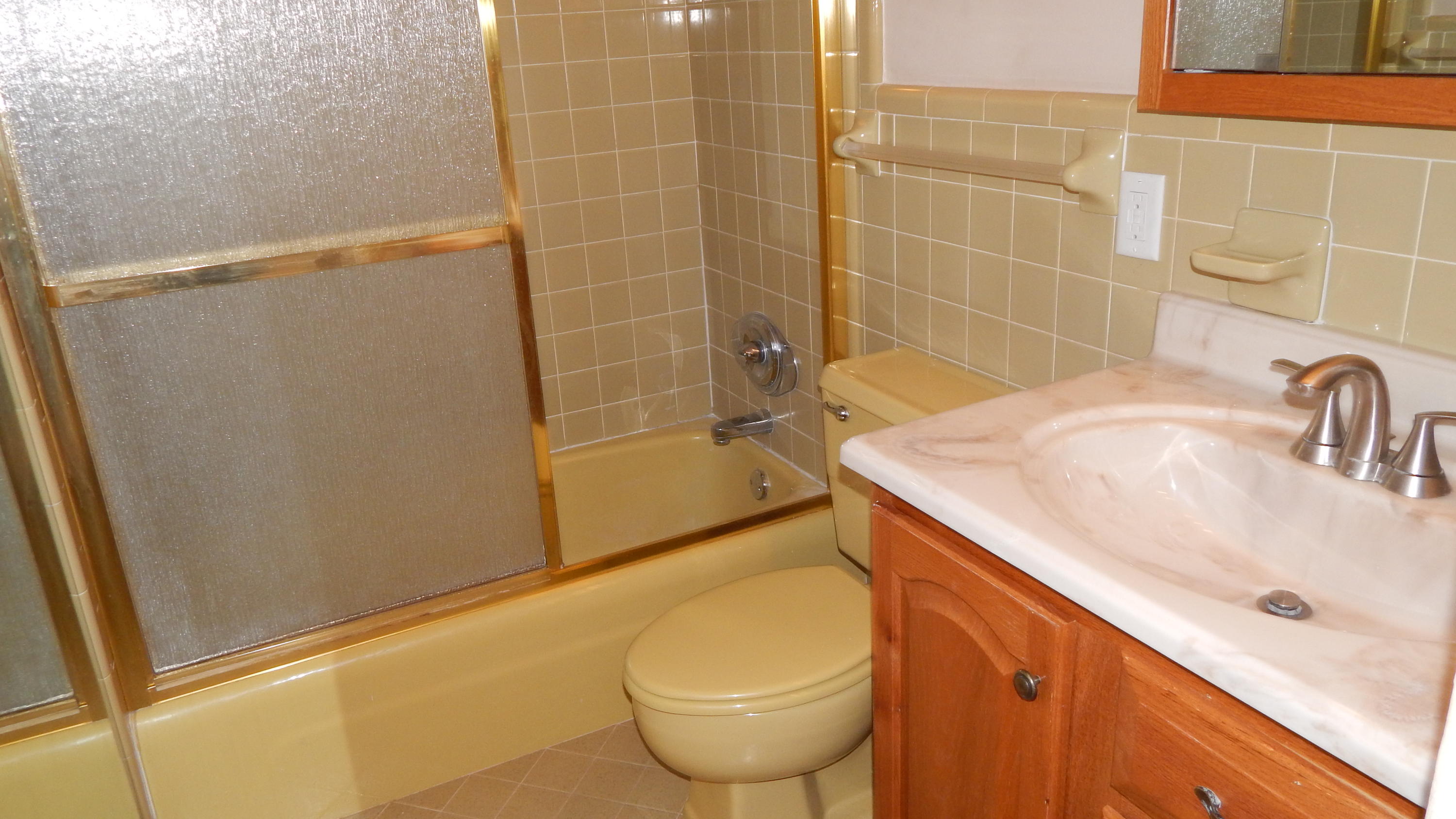 COLONIAL HEIGHTS - Residential