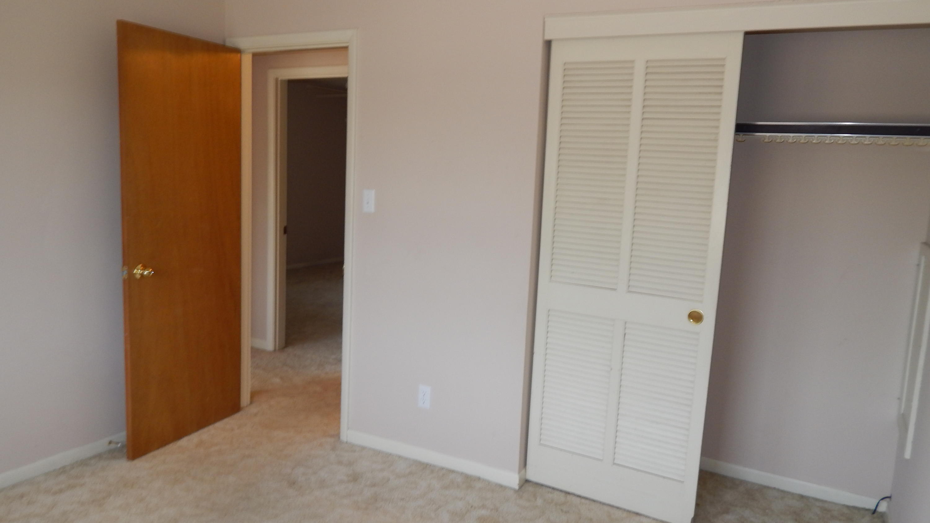 COLONIAL HEIGHTS - Residential