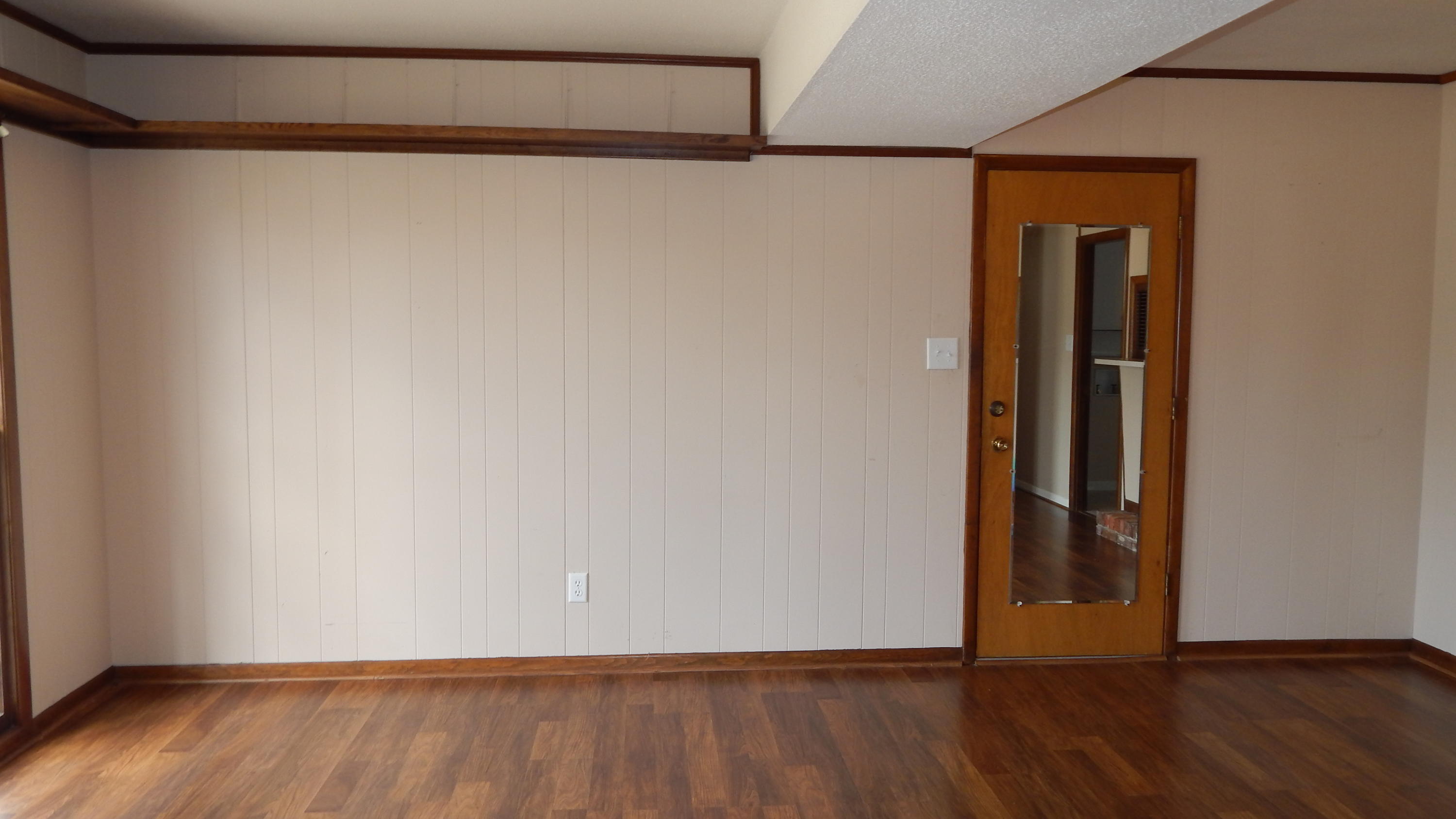 COLONIAL HEIGHTS - Residential