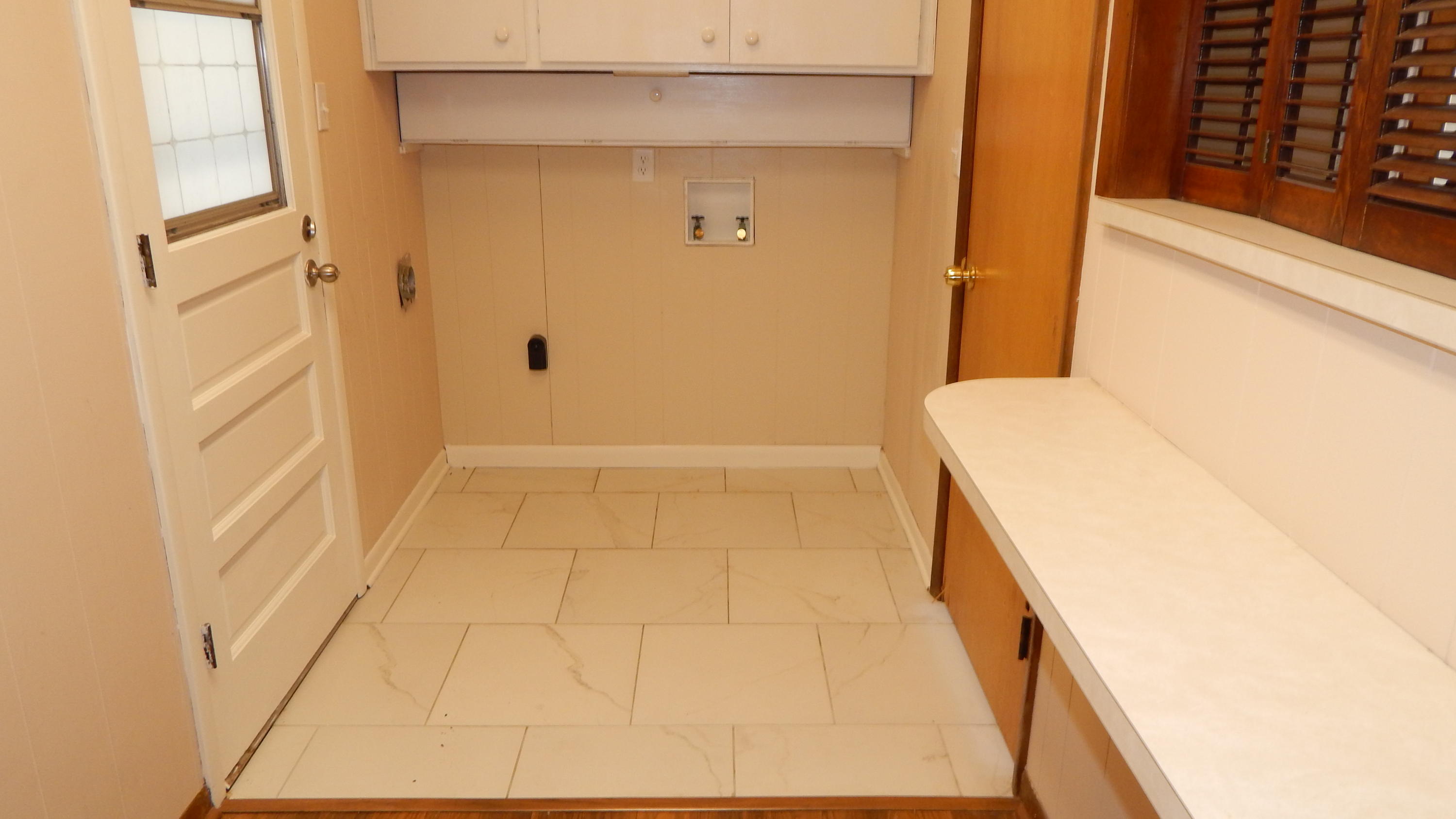 COLONIAL HEIGHTS - Residential