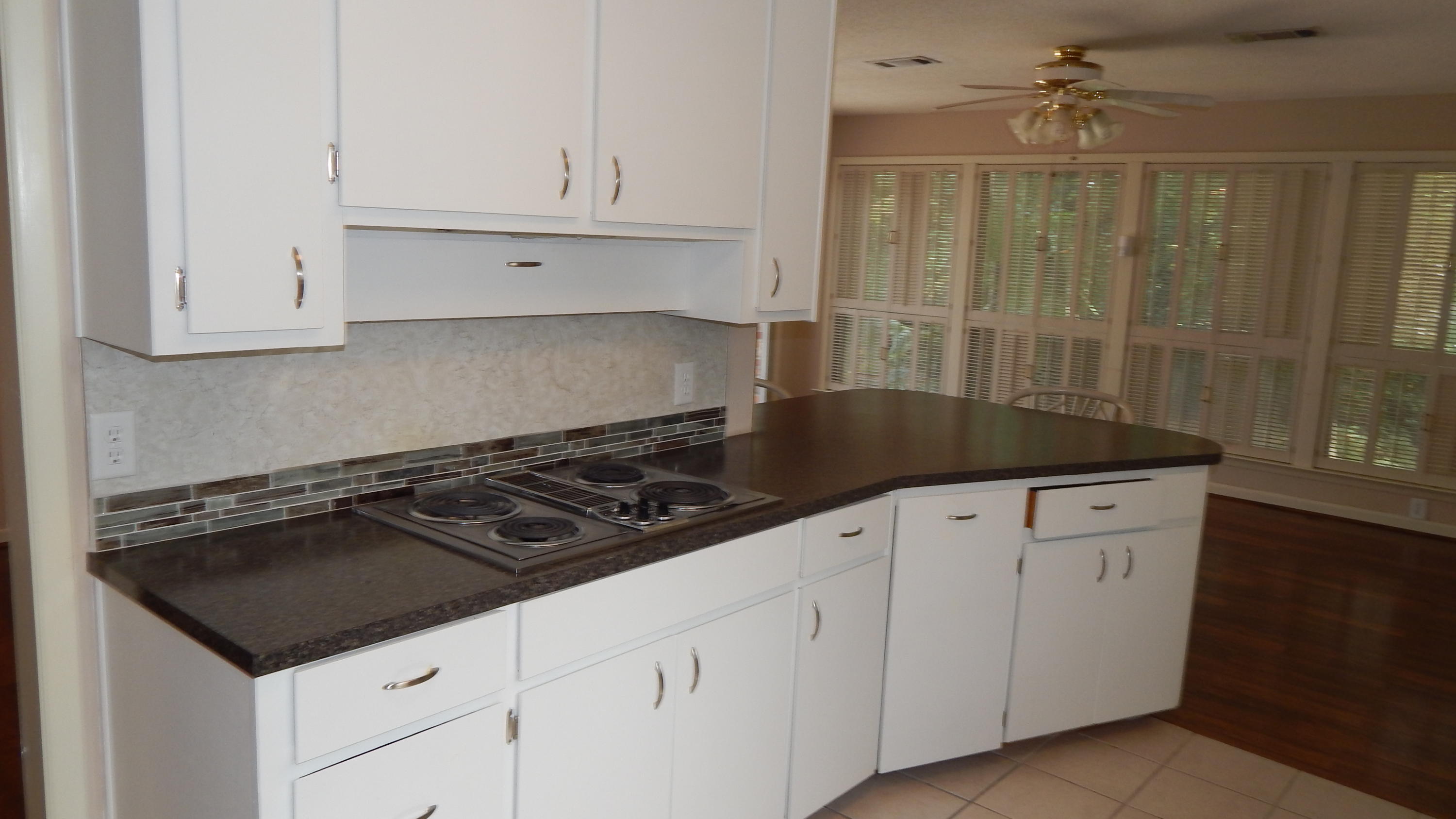 COLONIAL HEIGHTS - Residential