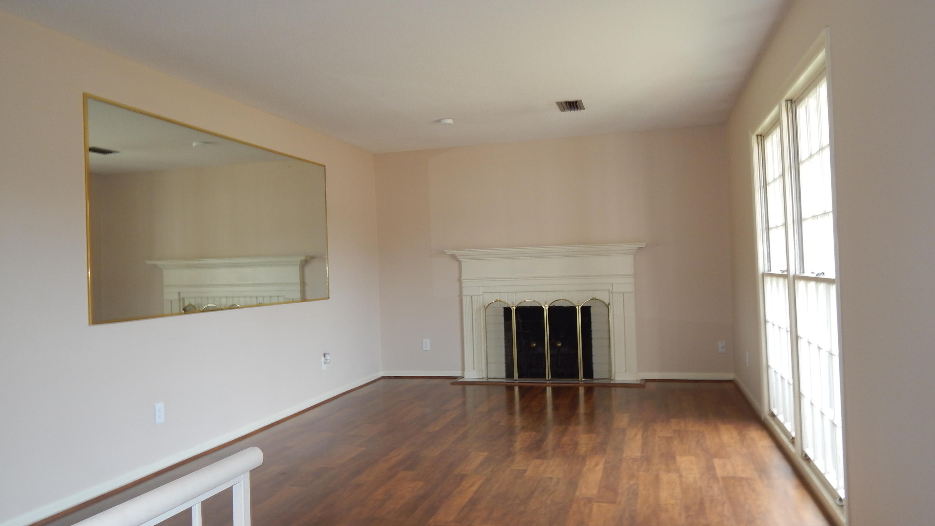 COLONIAL HEIGHTS - Residential