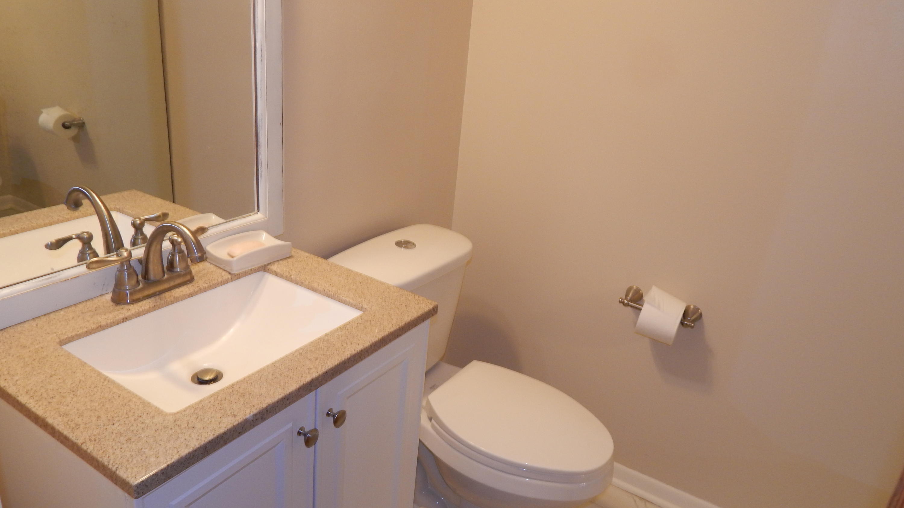 COLONIAL HEIGHTS - Residential