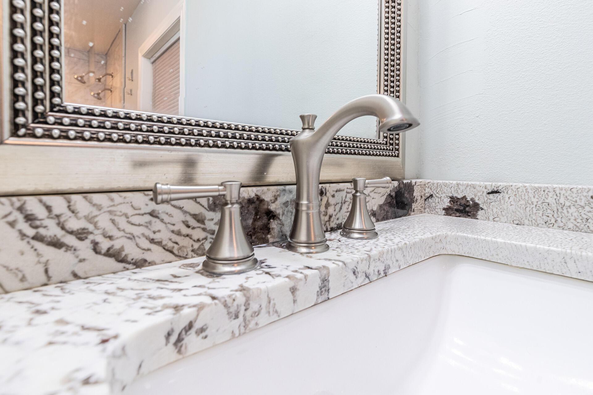 BAY GROVE - Residential