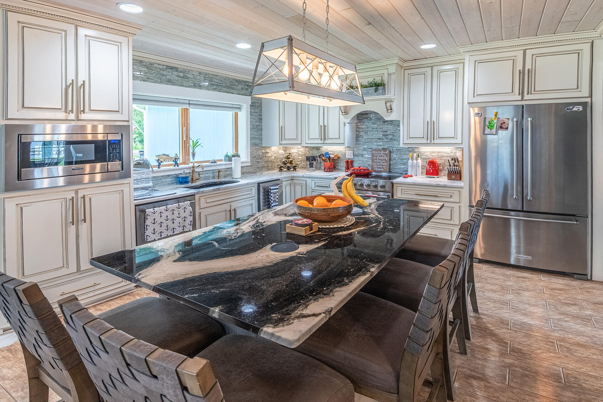 BAY GROVE - Residential